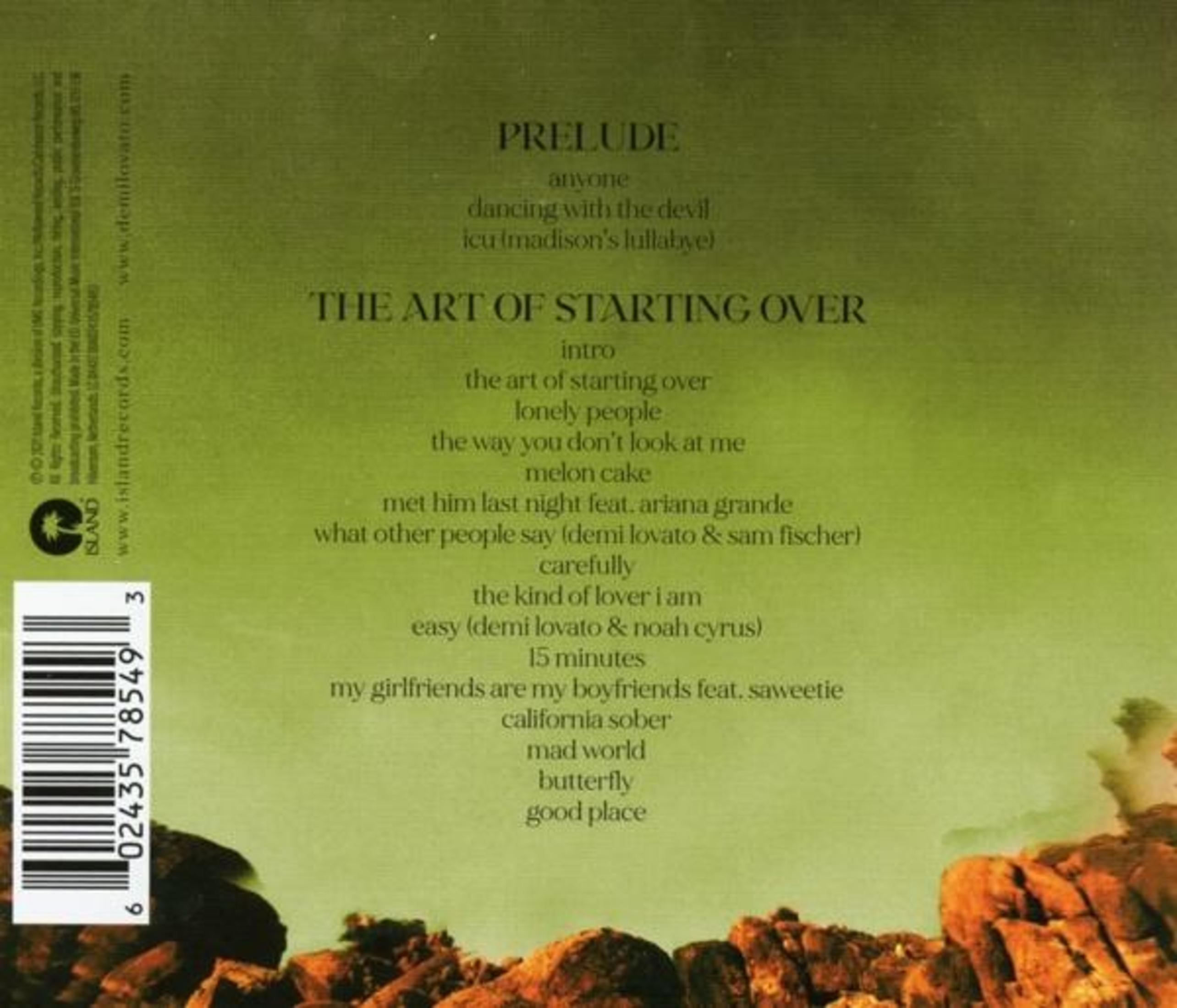 Achterkant van album met tracklist en copyrightdetails. Er is een achtergrond met een bruine tint.