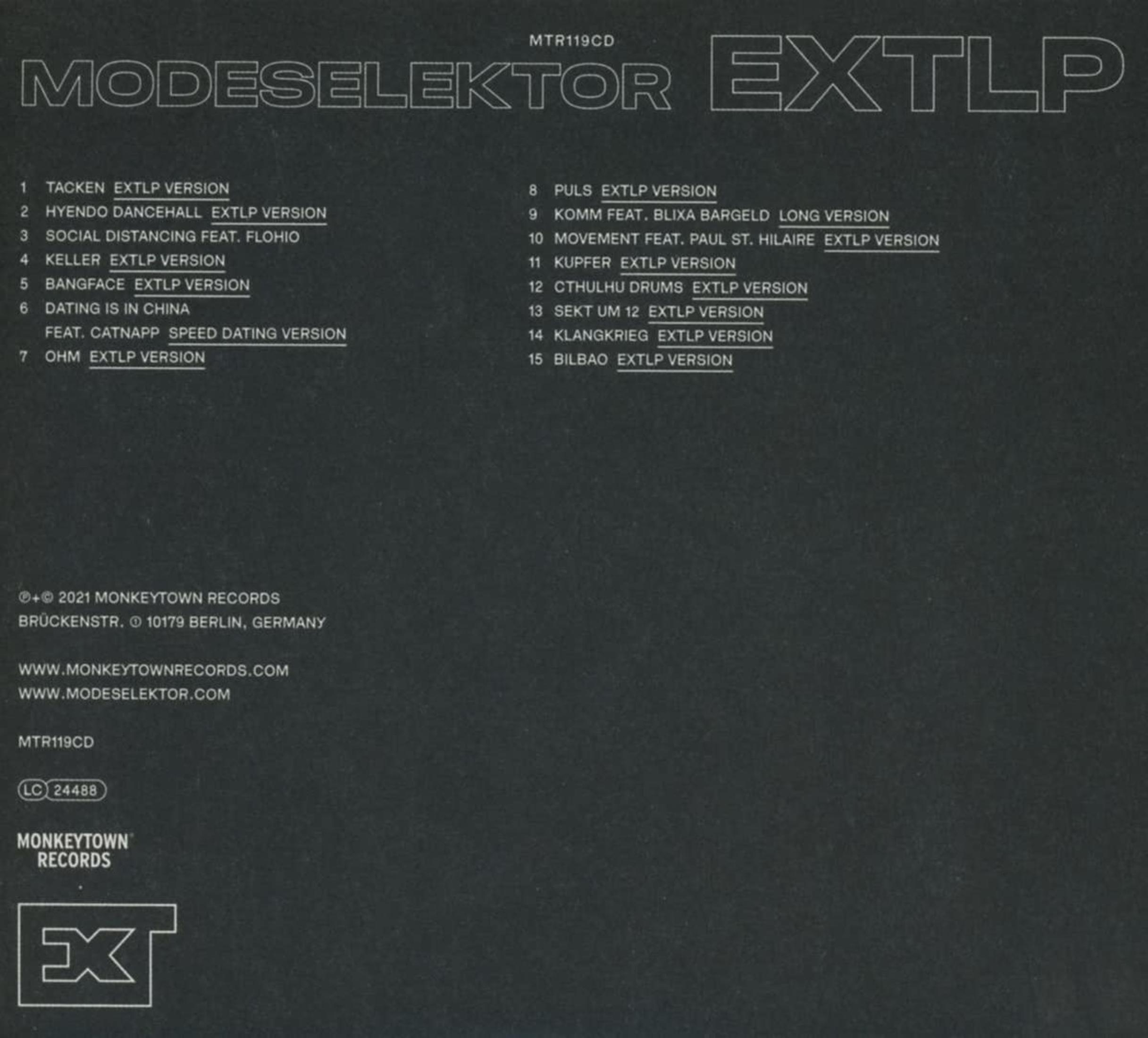 Albumhoes met tracklist in wit op donkere achtergrond.