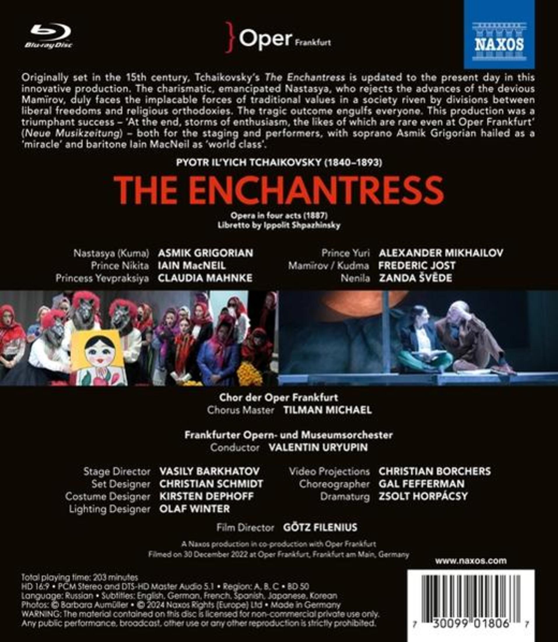 Portada de DVD, producción de ópera con texto y lista de reparto detallada.