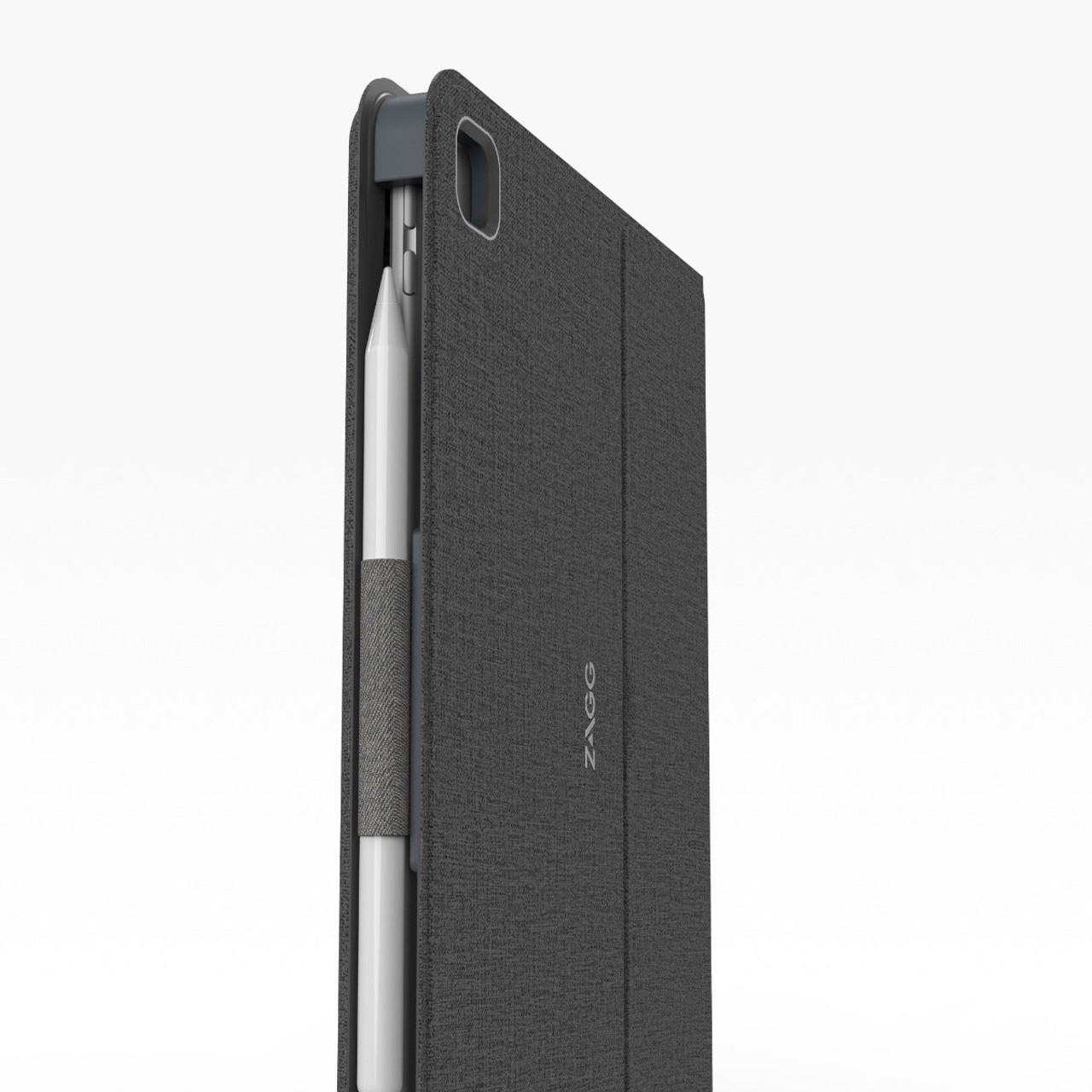 Una funda gris para iPad con un lápiz blanco insertado, sobre fondo blanco, vista lateral.