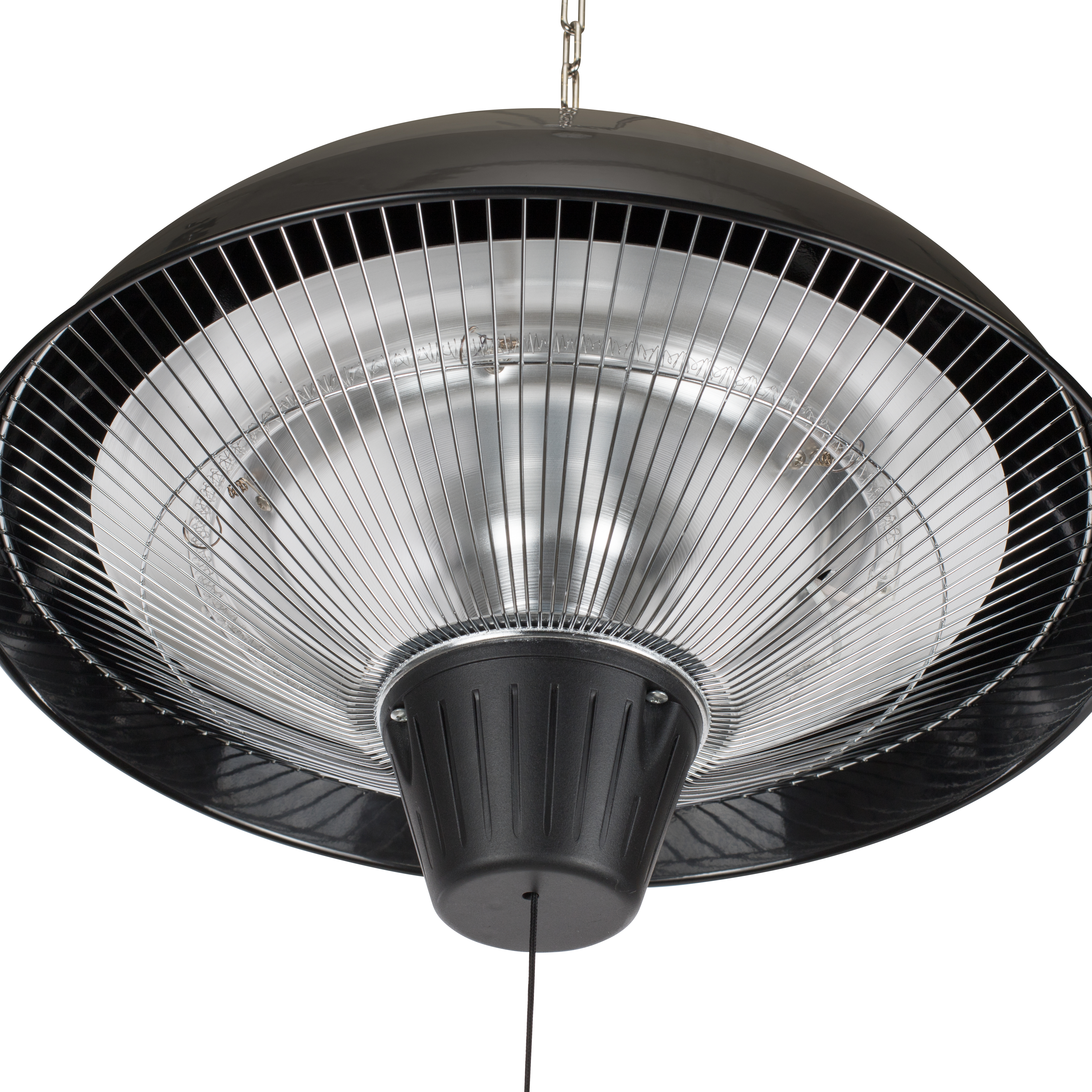Schwarzer Außenheizstrahler mit silbernem Heizelement. Hängt von einer weißen Decke.
