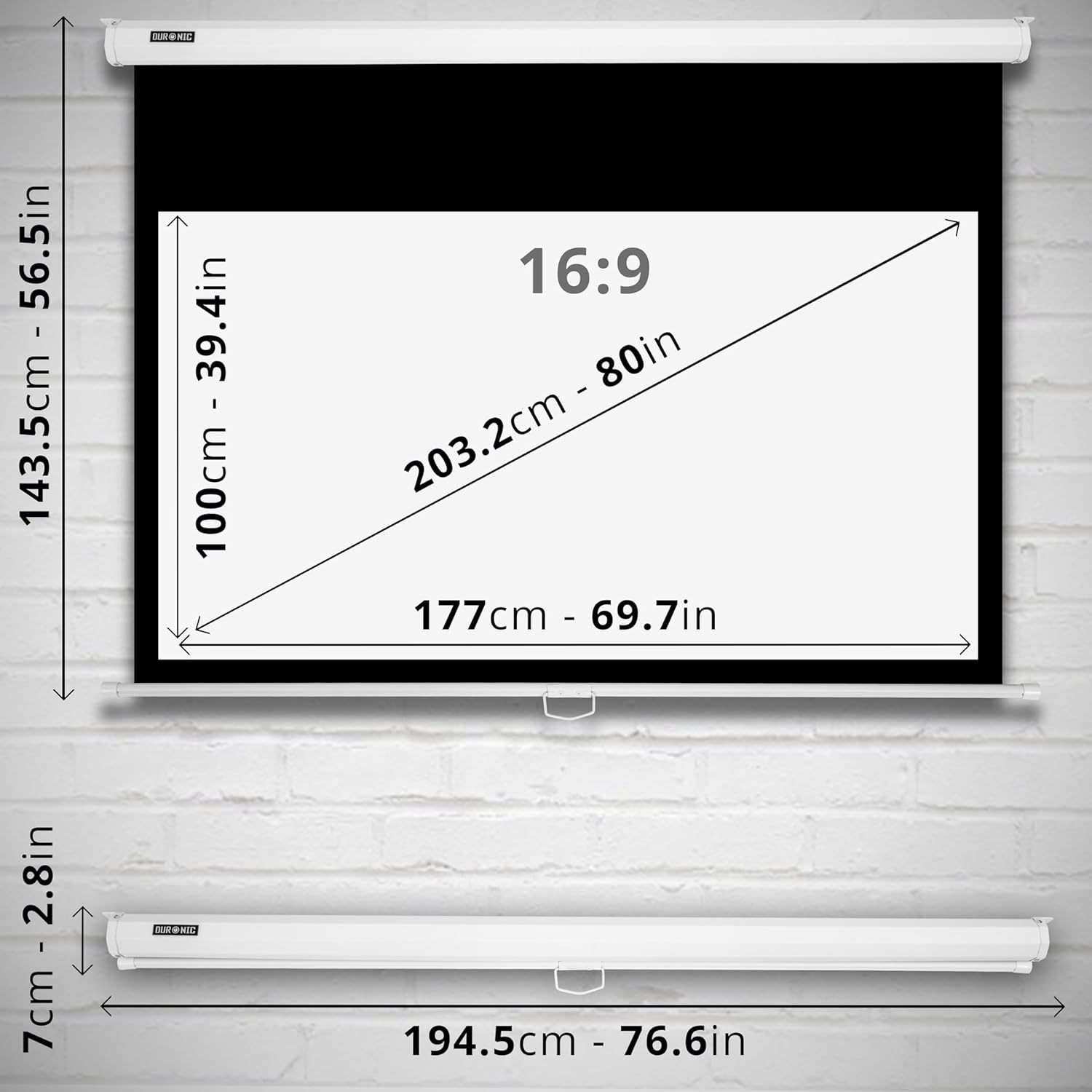 Pantalla de proyección blanca con dimensiones: 143,5cm x 194,5cm.