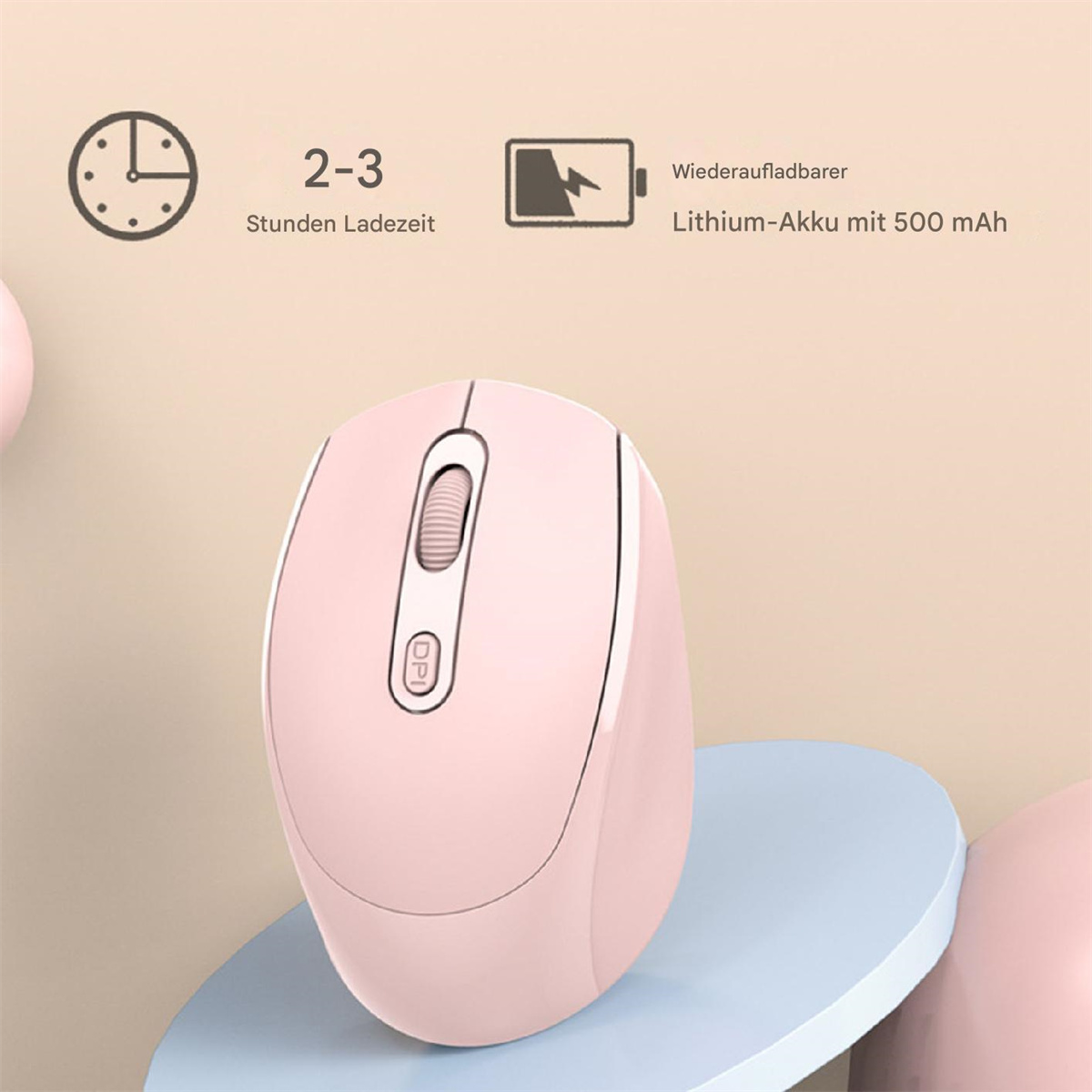 Eine rosa kabellose Maus mit Scrollrad. Sie liegt auf einer blau-weißen Oberfläche. Text zur Ladezeit ist sichtbar.