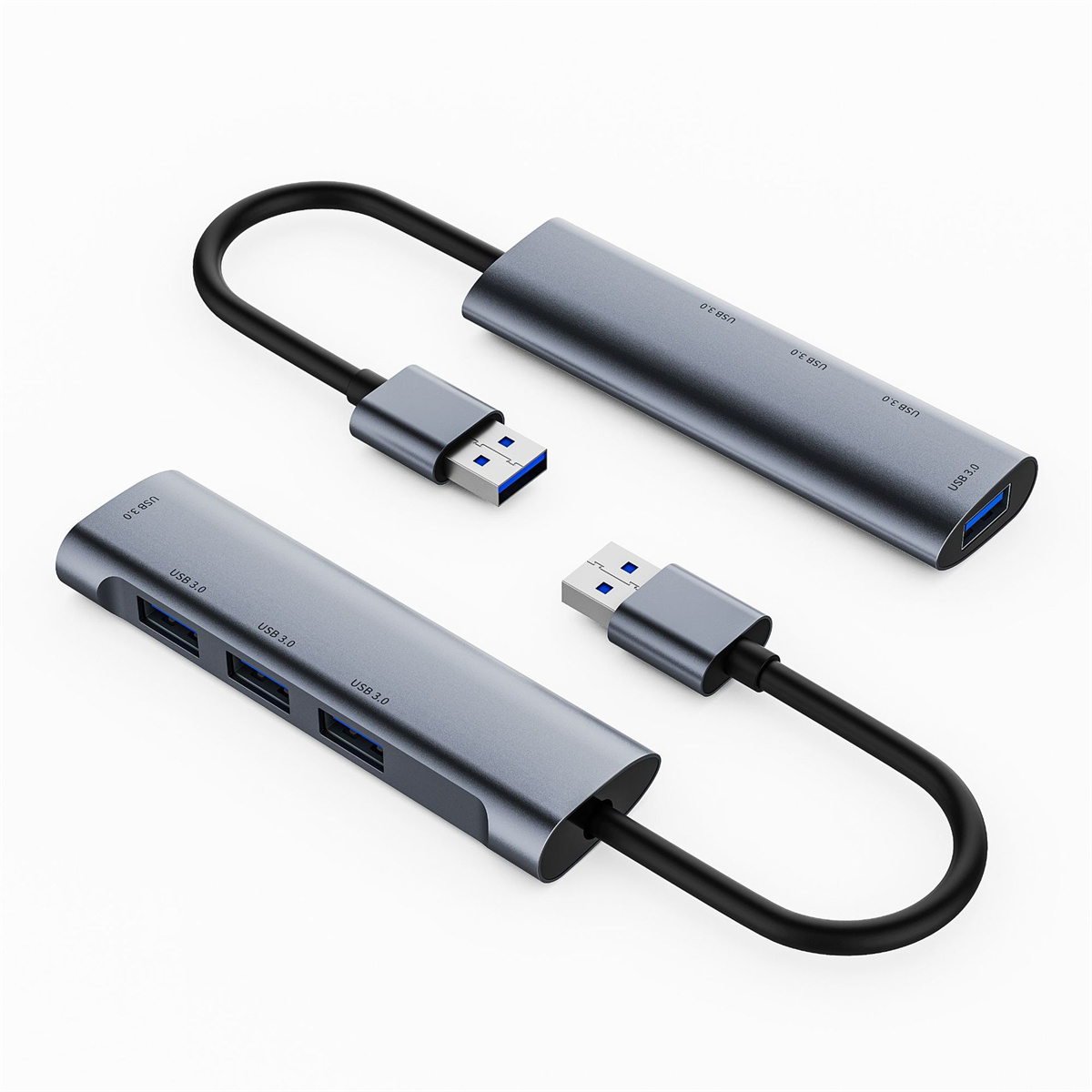 Zwei graue USB-Hubs mit schwarzen Kabeln auf weißem Untergrund. Jeder hat Anschlüsse und einen USB-Anschluss.