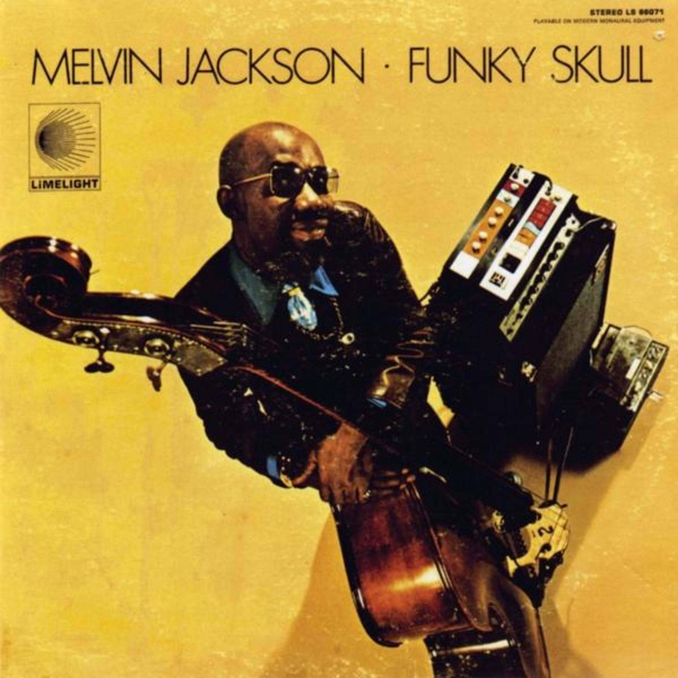 Copertina dell'album: Melvin Jackson con un contrabbasso e uno strumento elettronico.