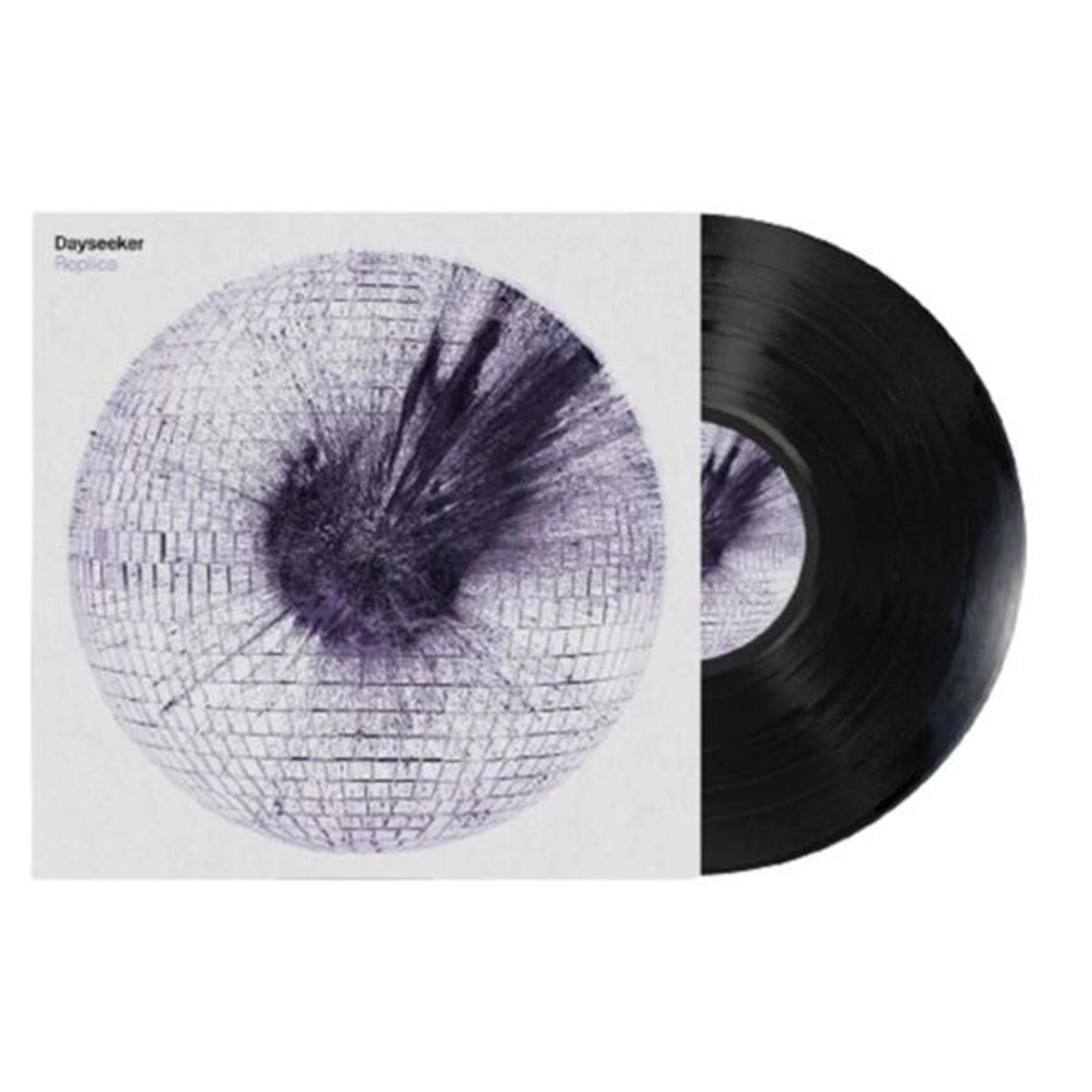 Copertina dell'album che mostra un disco in vinile nero e una copertina con un design viola e la parola Dayskeeker.