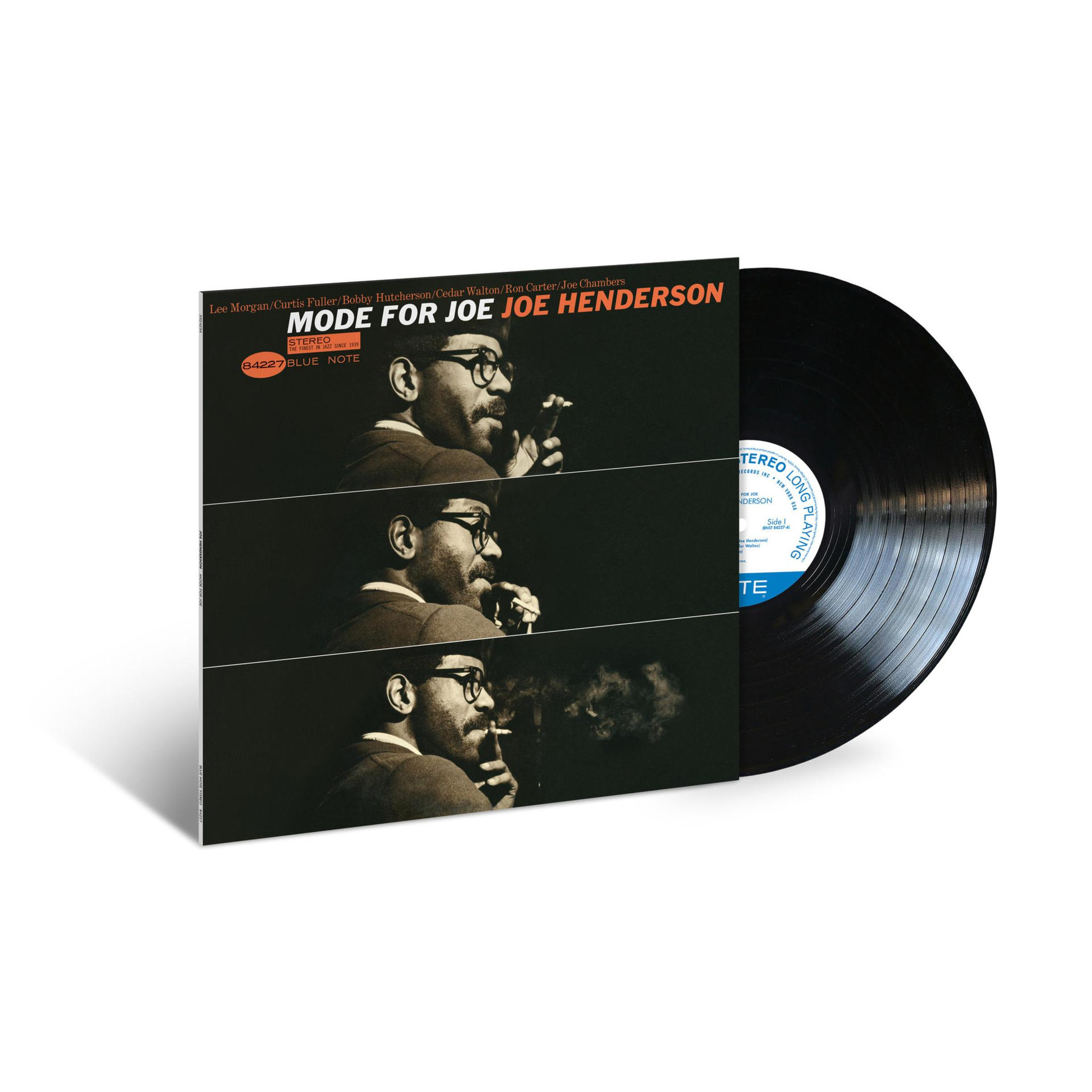 Álbum de vinilo 'Mode for Joe' de Joe Henderson. La portada muestra a un hombre fumando un cigarrillo en tres paneles.