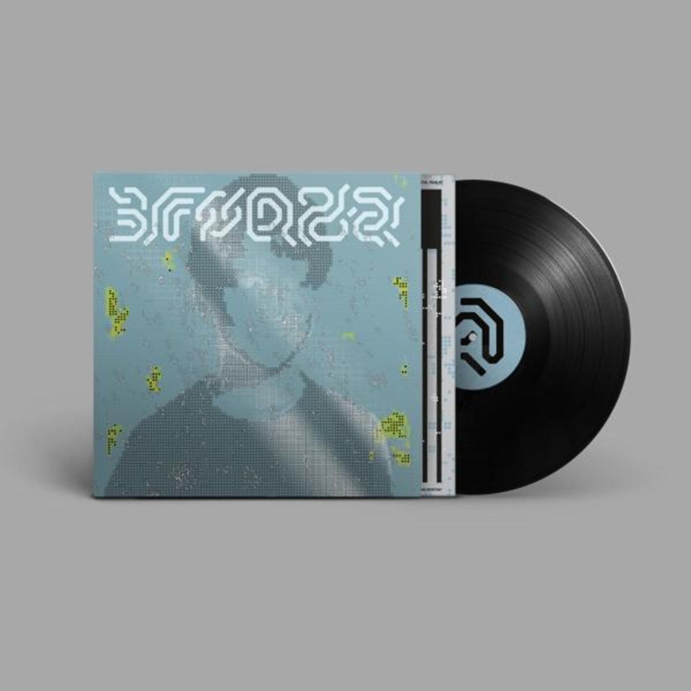 Copertina dell'album con un volto pixelato e un disco in vinile nero, con dettagli bianchi e gialli.