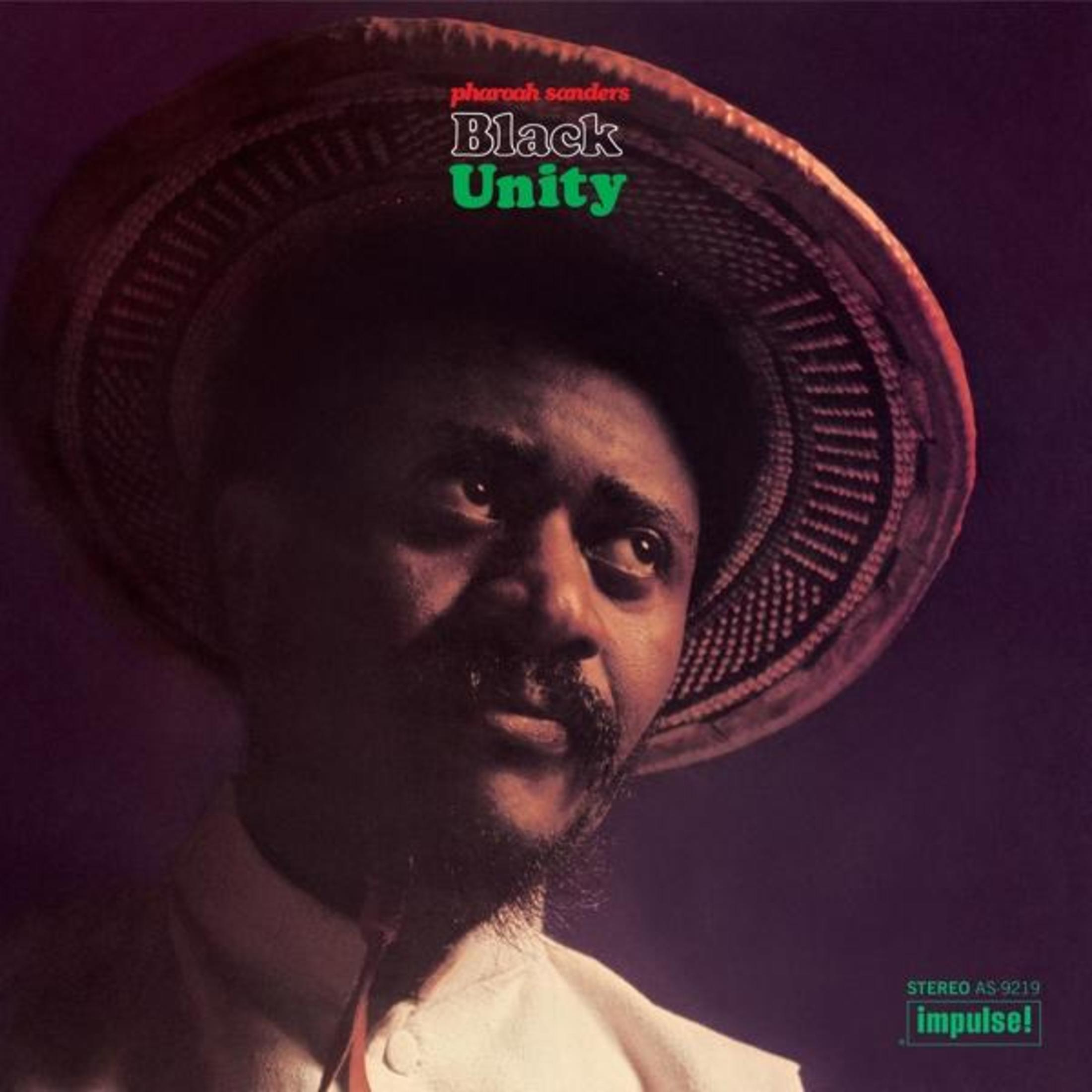 Copertina dell'album con un uomo con un cappello. Il testo è Black Unity. Lo sfondo è scuro.