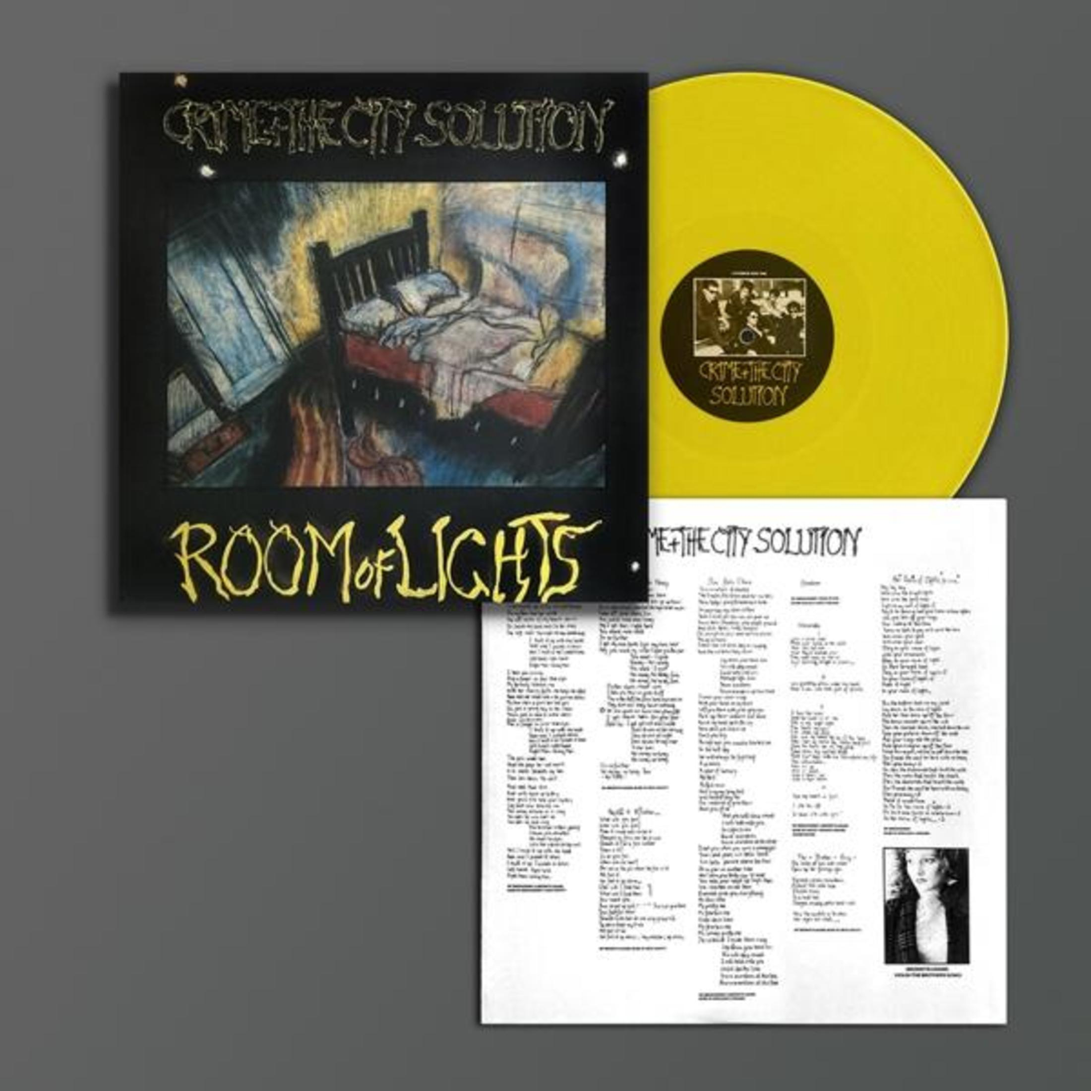 Copertina dell'album: copertina nera con un'illustrazione di un letto, un vinile giallo e un foglio di testi.