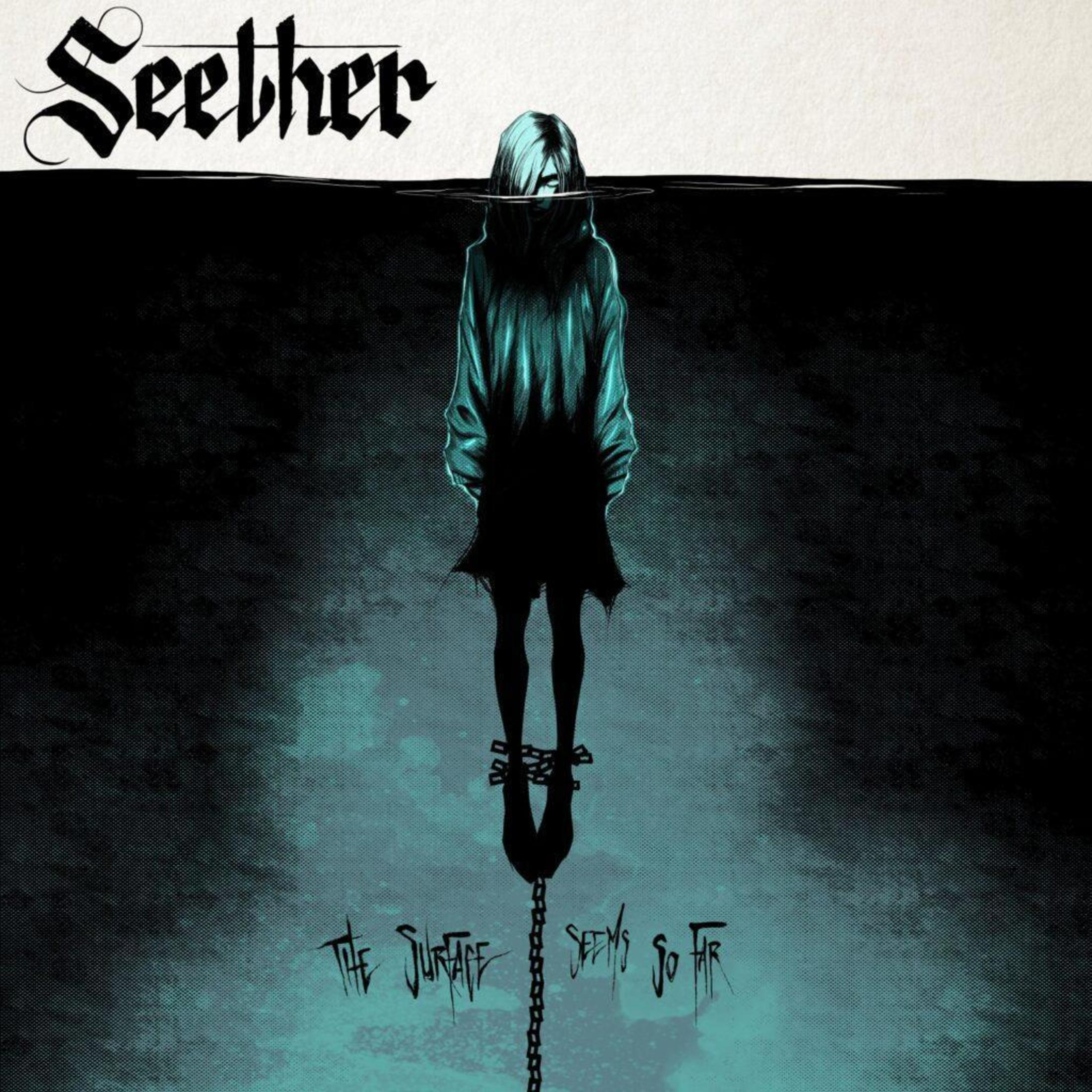 Copertina dell'album dei Seether. Una donna è sommersa nell'acqua. Il titolo è 'The Surface Seems So Far'.