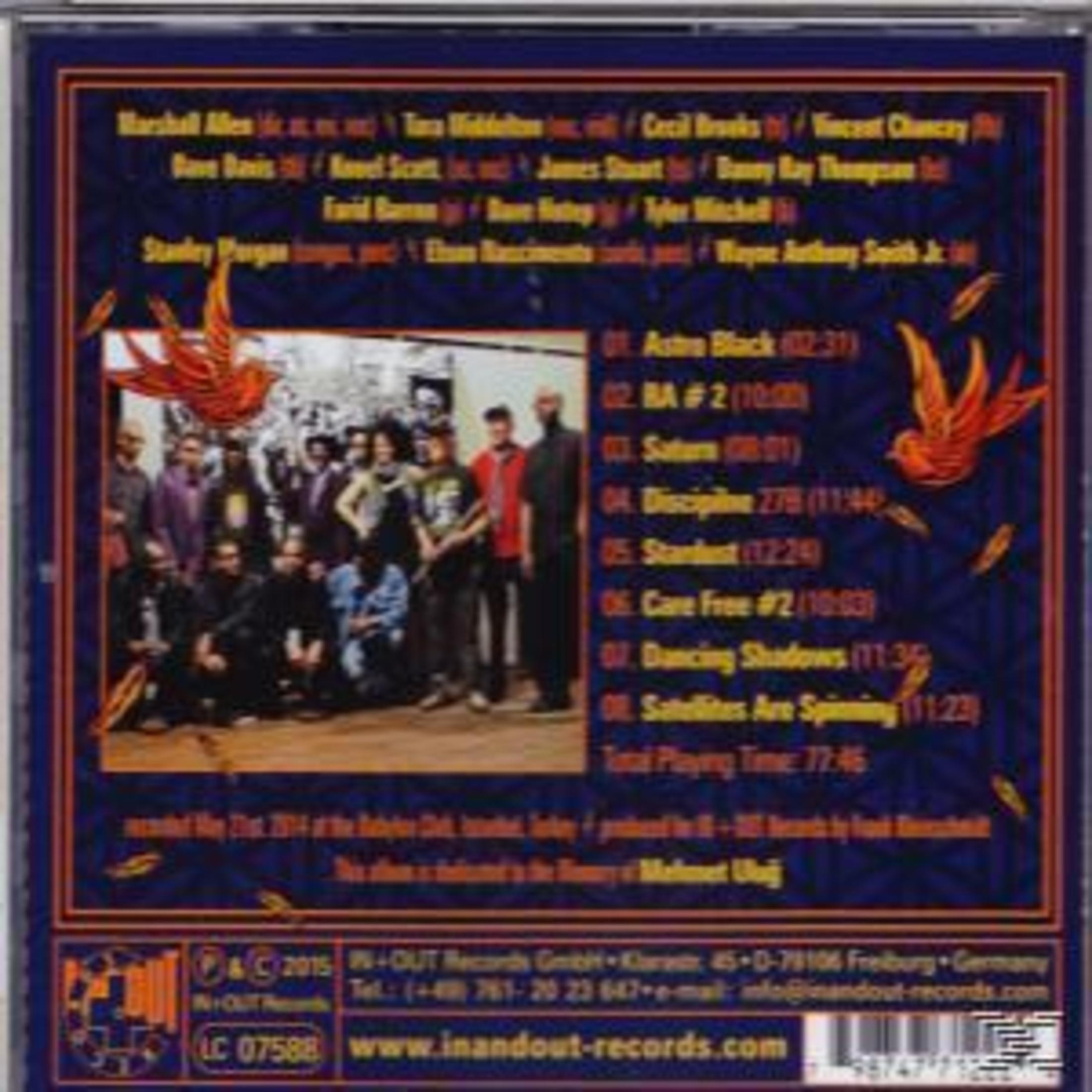 Dos de l'album : Photo du groupe, oiseaux oranges, liste des titres et détails de l'album.