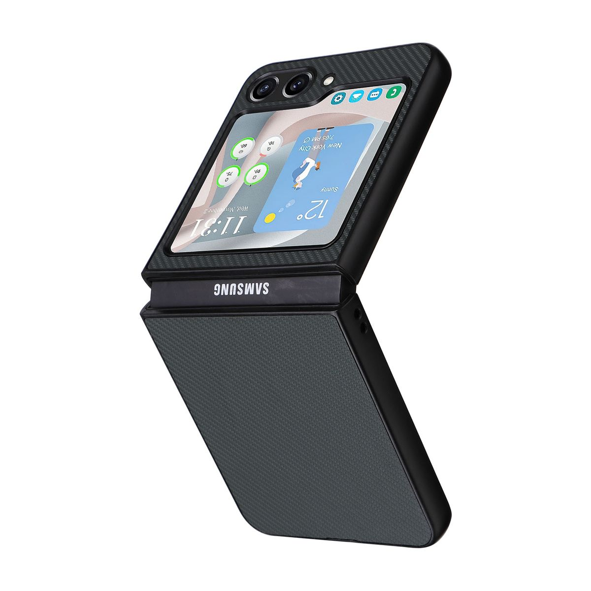 Samsung Galaxy Z Flip5 Telefon geöffnet und gefaltet. Es ist schwarz mit Kohlefaserstruktur. Der Bildschirm zeigt eine App.
