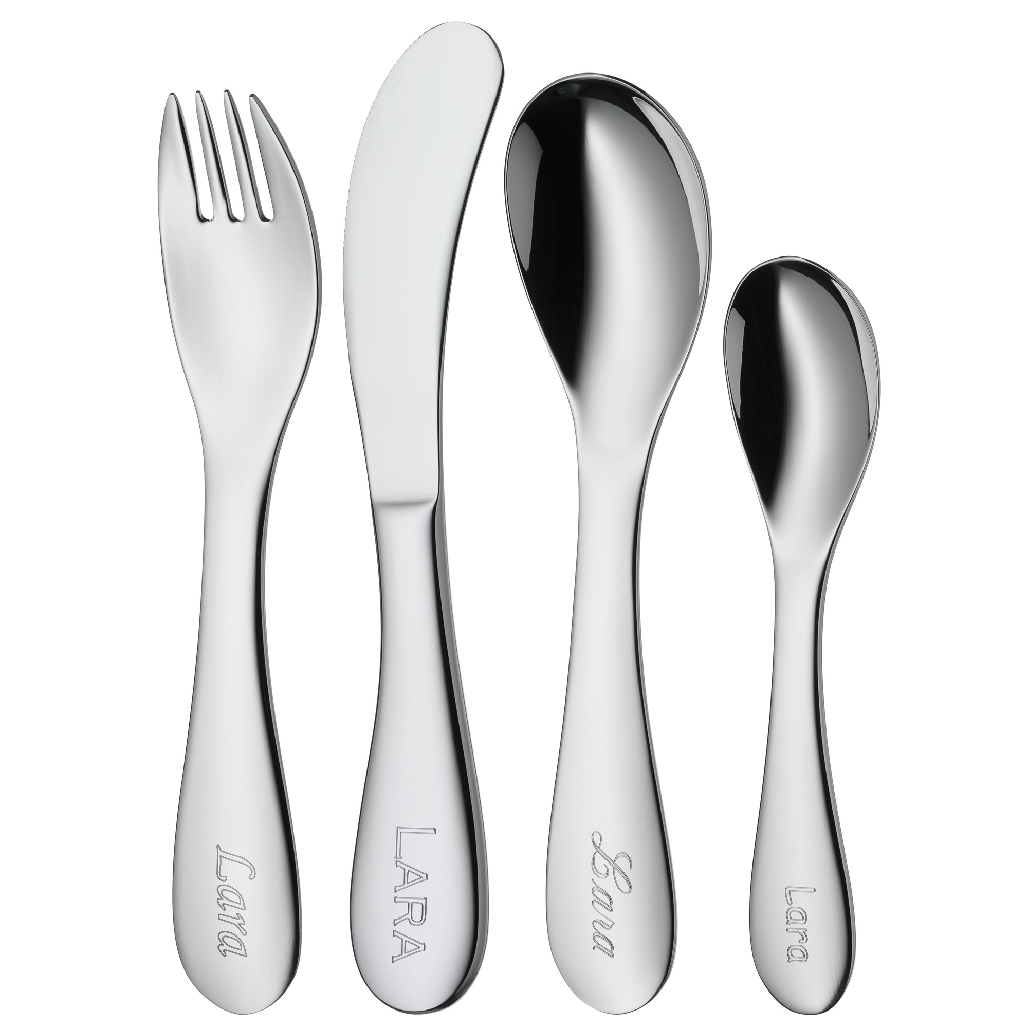 Silbernes Kinderbesteck-Set mit Gabel, Messer und zwei Löffeln, mit Gravur 'Lara'.