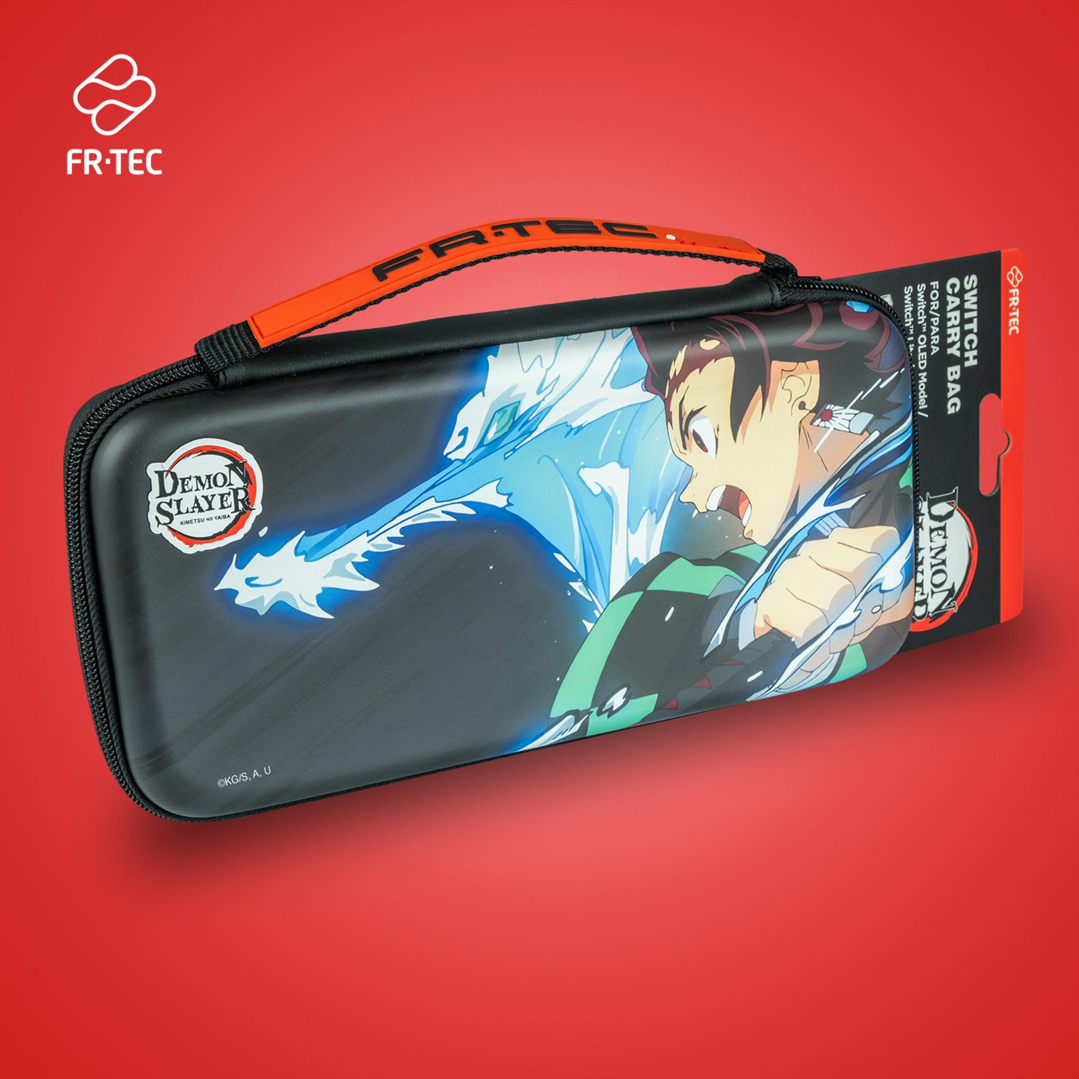 Una funda de transporte Demon Slayer Switch con la imagen de un personaje, fondo rojo.