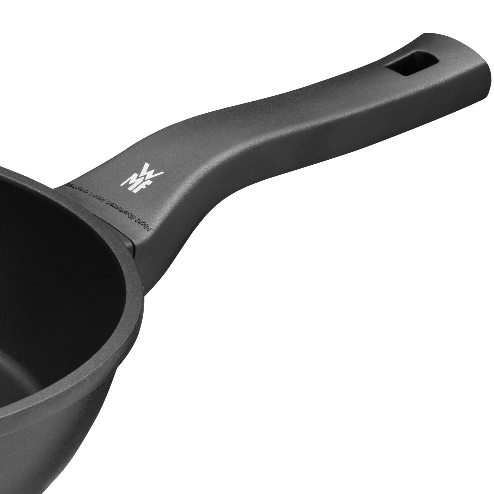 Manico di padella nero con il logo WMF. La padella è nera.