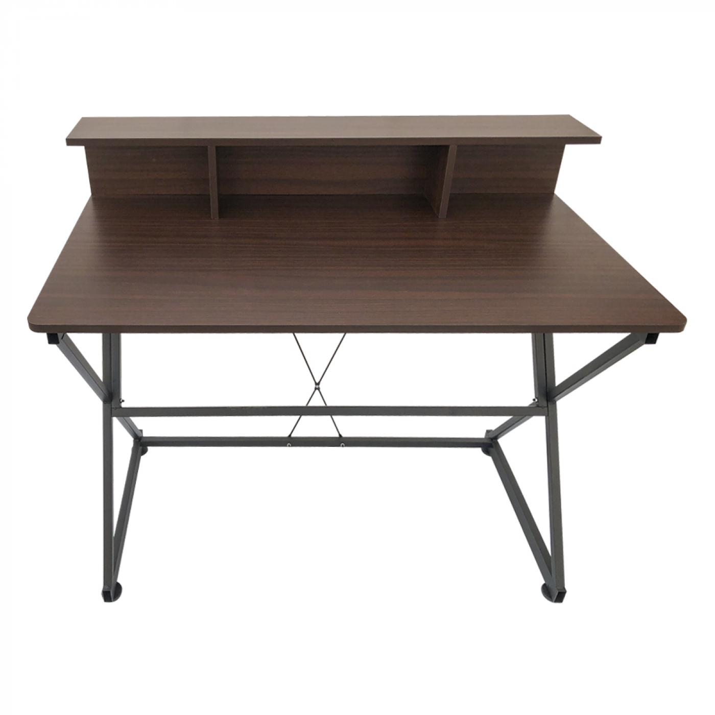 Donkerhouten bureau met een plank erboven en wielen, met zwarte metalen poten.