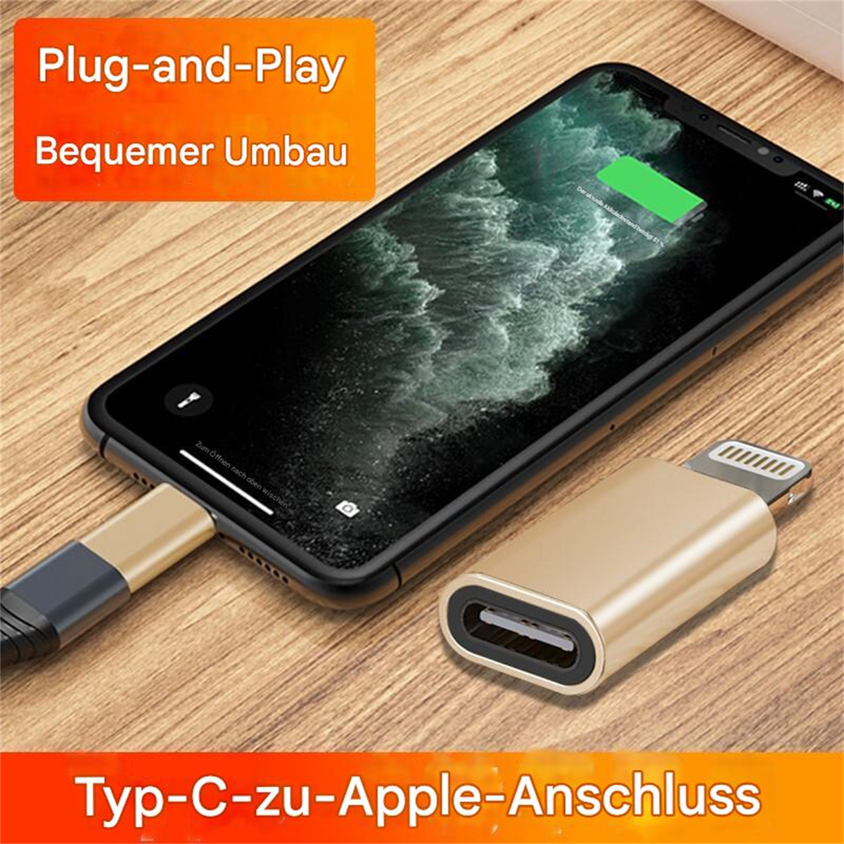 Ein Telefon, das mit einem goldenen Adapter verbunden ist und auf einem Holztisch lädt, mit Textüberlagerungen.
