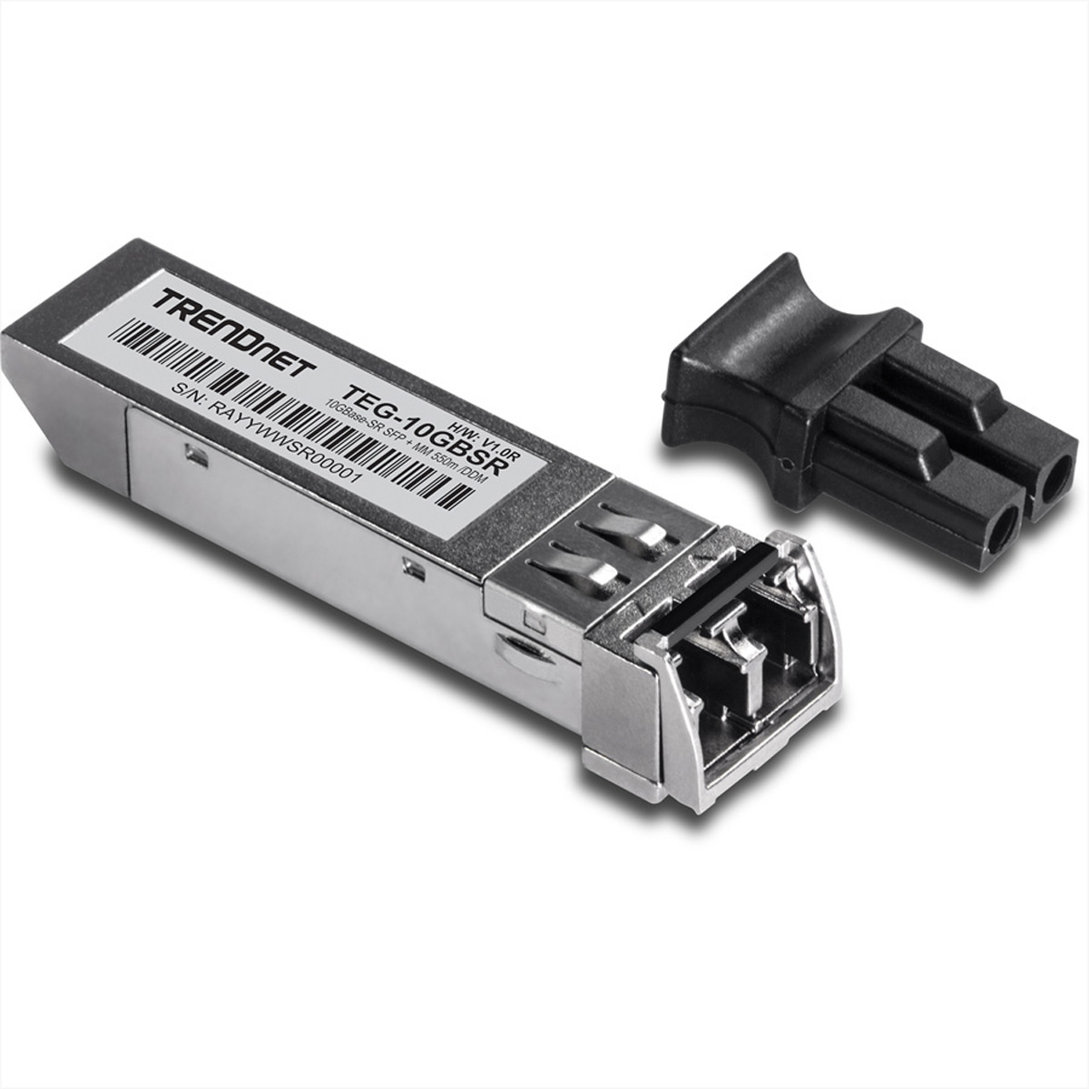 Een TRENDnet TEG-10GSR netwerkadapter en een zwarte connector op een witte achtergrond.