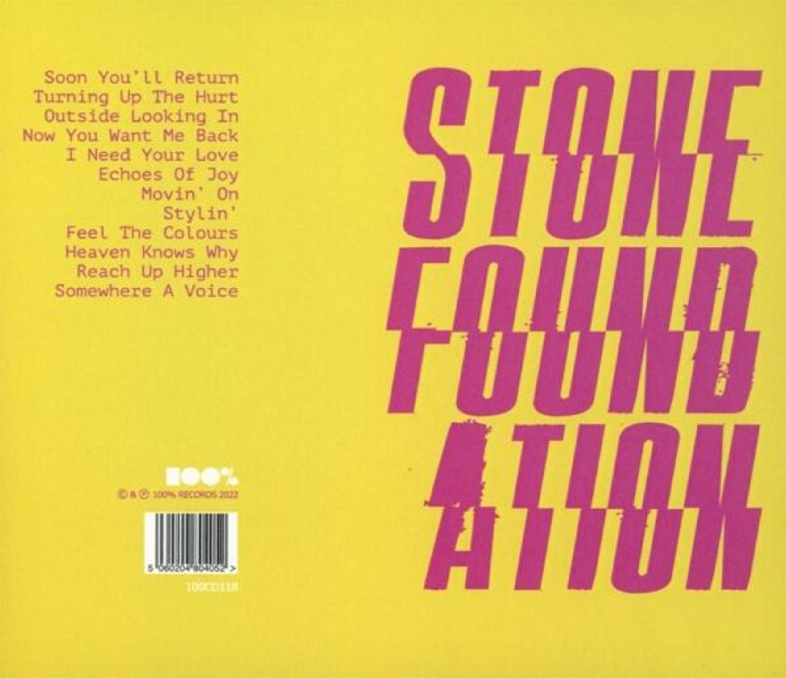 Albumhoes: Gele achtergrond met grote roze tekst die 'STONE FOUNDATION' luidt. De songteksten staan vermeld.