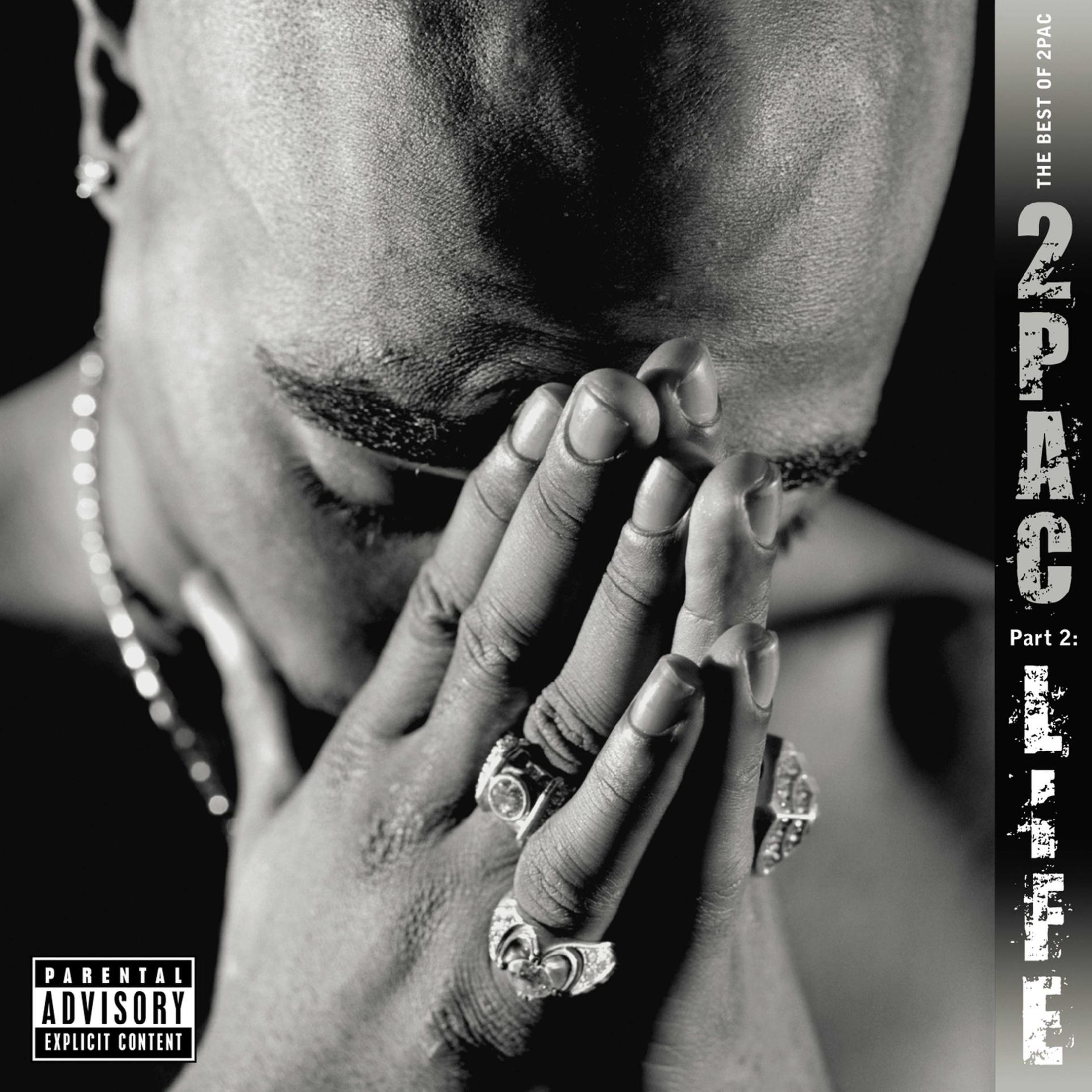 Albumhoes van 2Pac met handen gevouwen in gebed. De titel en de waarschuwing voor ouders zijn aanwezig.