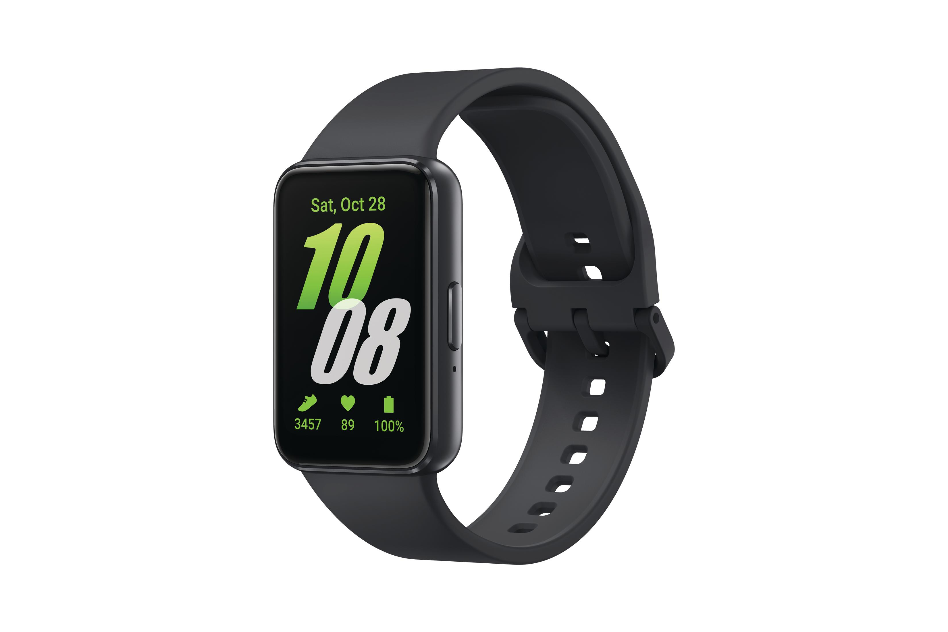 Smartwatch nero con schermo rettangolare che mostra ora e dati attività, cinturino nero.