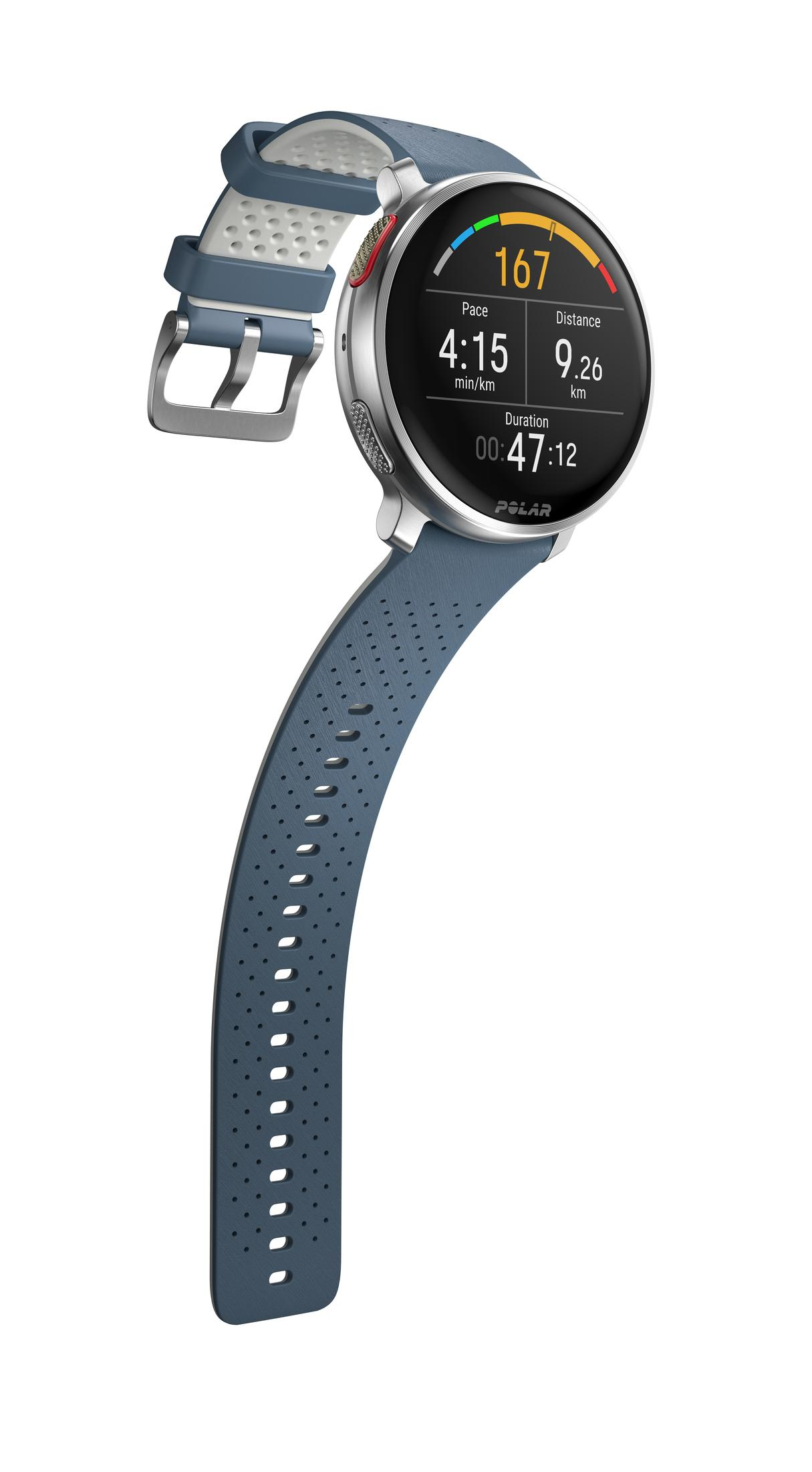 Smartwatch Polar con cinturino blu, mostra passo, distanza e durata sullo schermo.