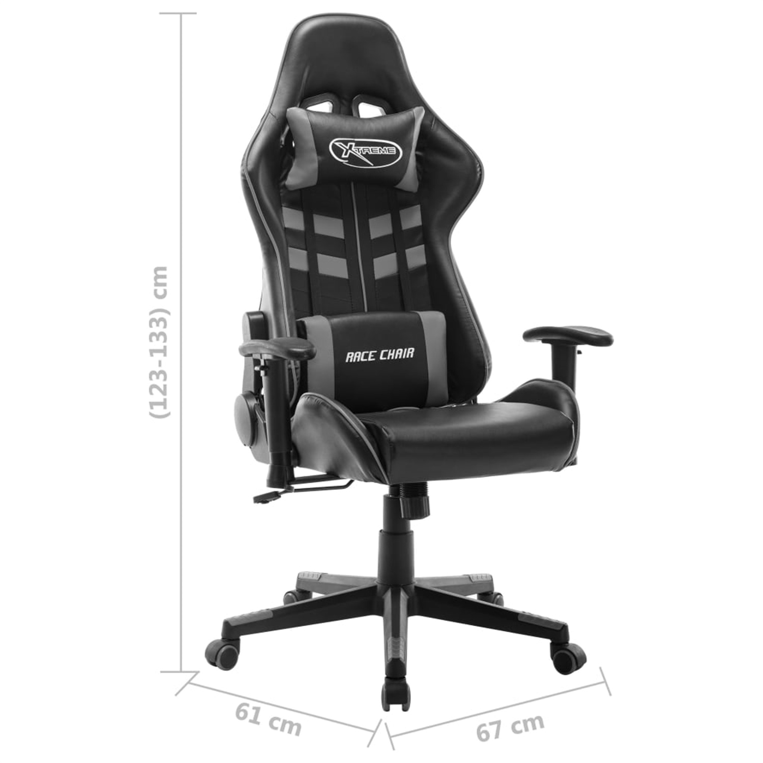 Ein schwarzer Gaming-Stuhl mit grauen Akzenten. Abmessungen in cm werden angezeigt. Der Stuhl steht auf Rädern.