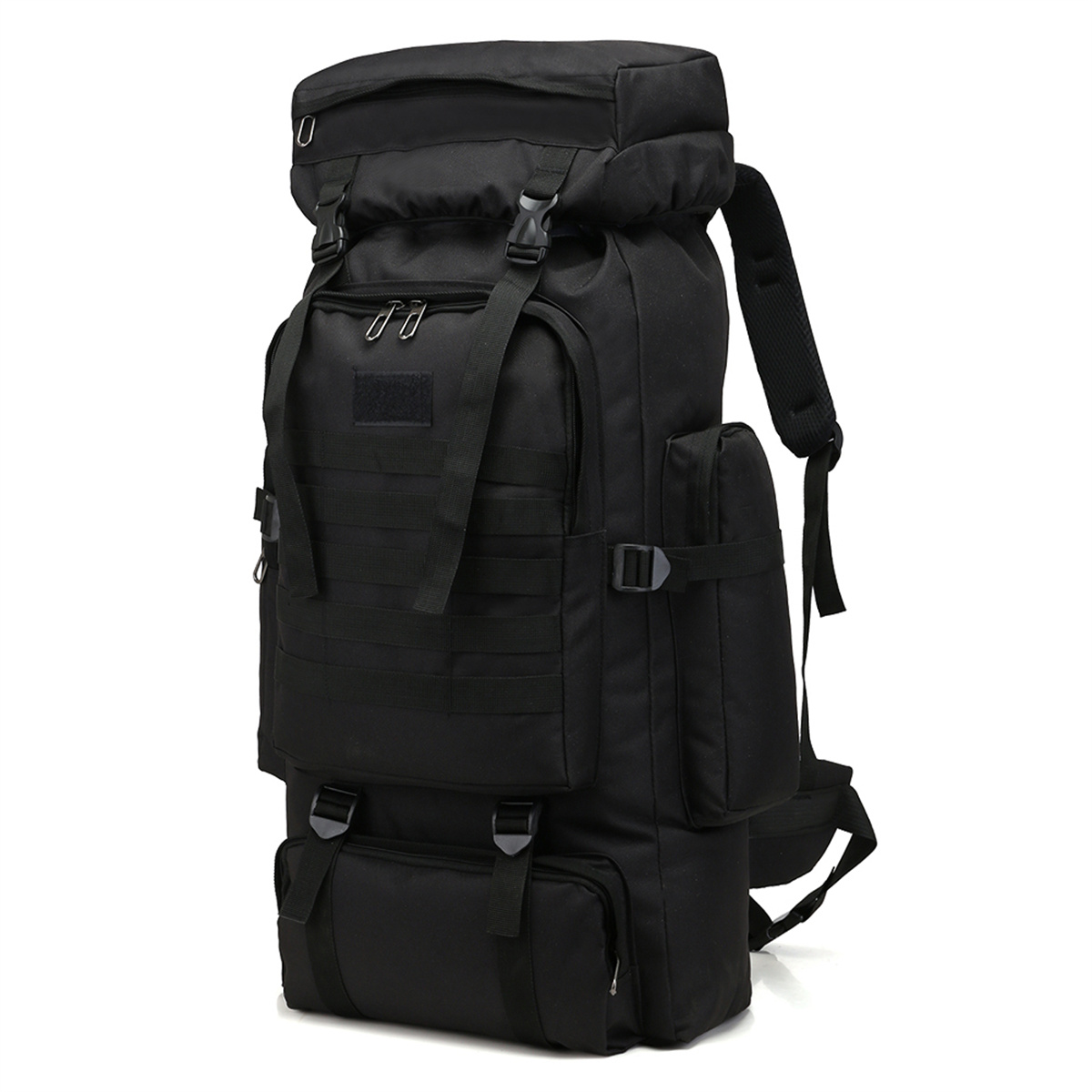 Großer schwarzer Rucksack mit vielen Taschen und Gurten. Weißer Hintergrund.