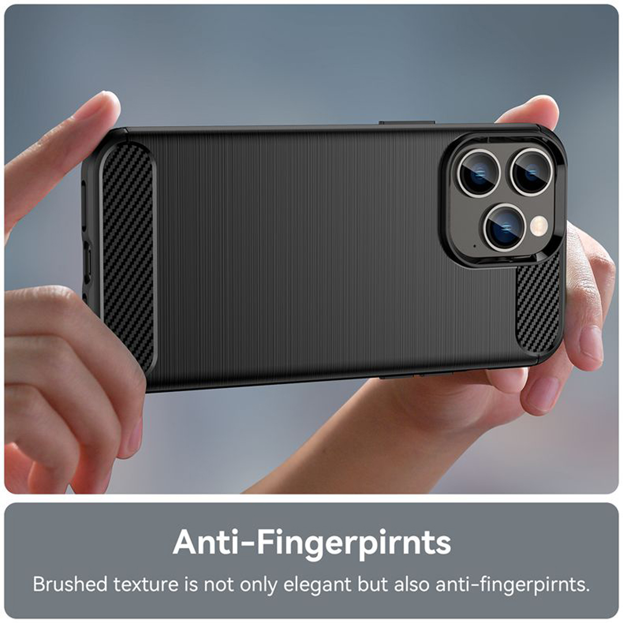Een hand houdt een zwart telefoonhoesje vast. De tekst zegt Anti-Vingerafdrukken.
