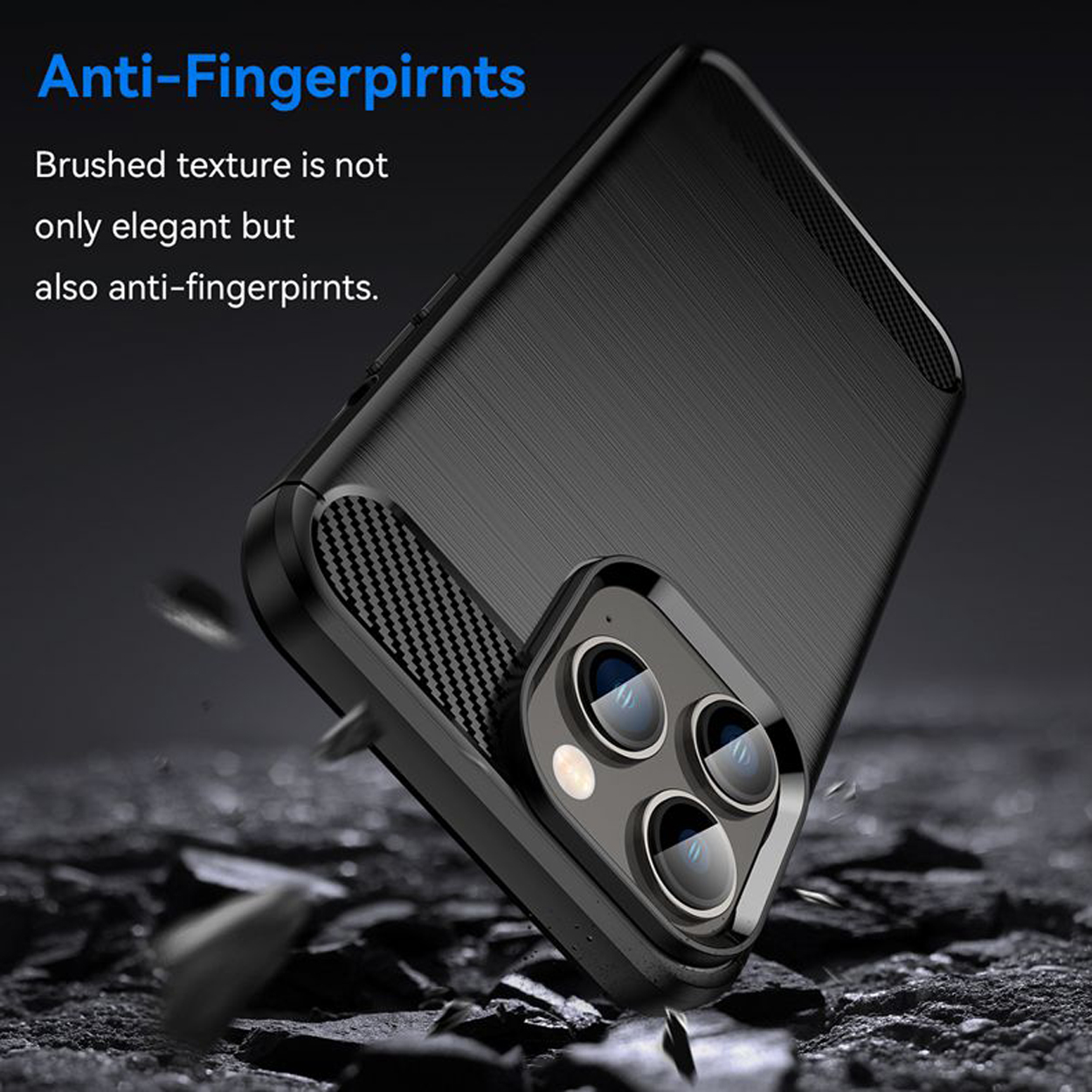 Coque de téléphone noire avec surface texturée, gros plan, avec le texte 'Anti-Fingerprints' en haut.
