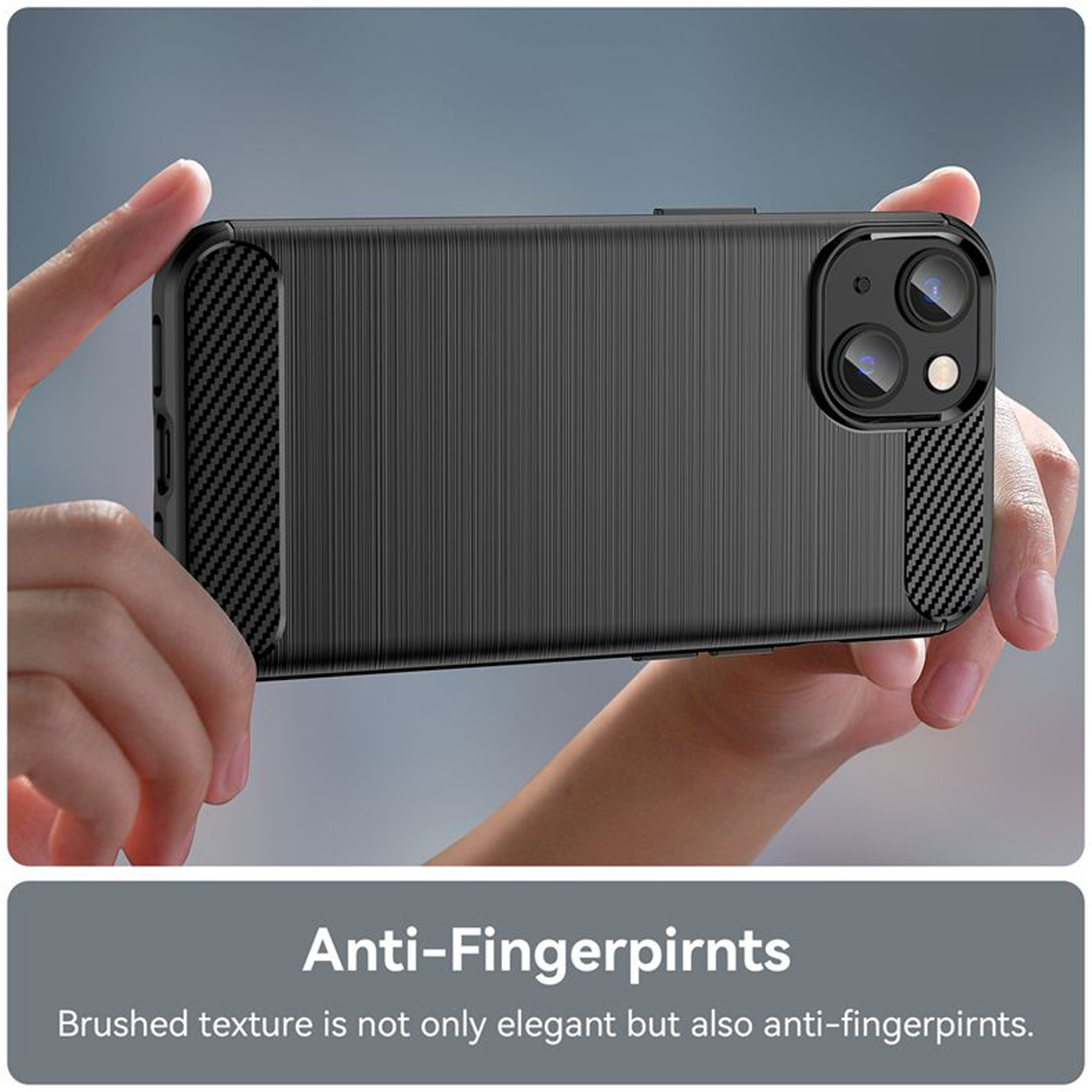 Hand die een telefoon vasthoudt met een zwarte hoes, met geborstelde textuur.