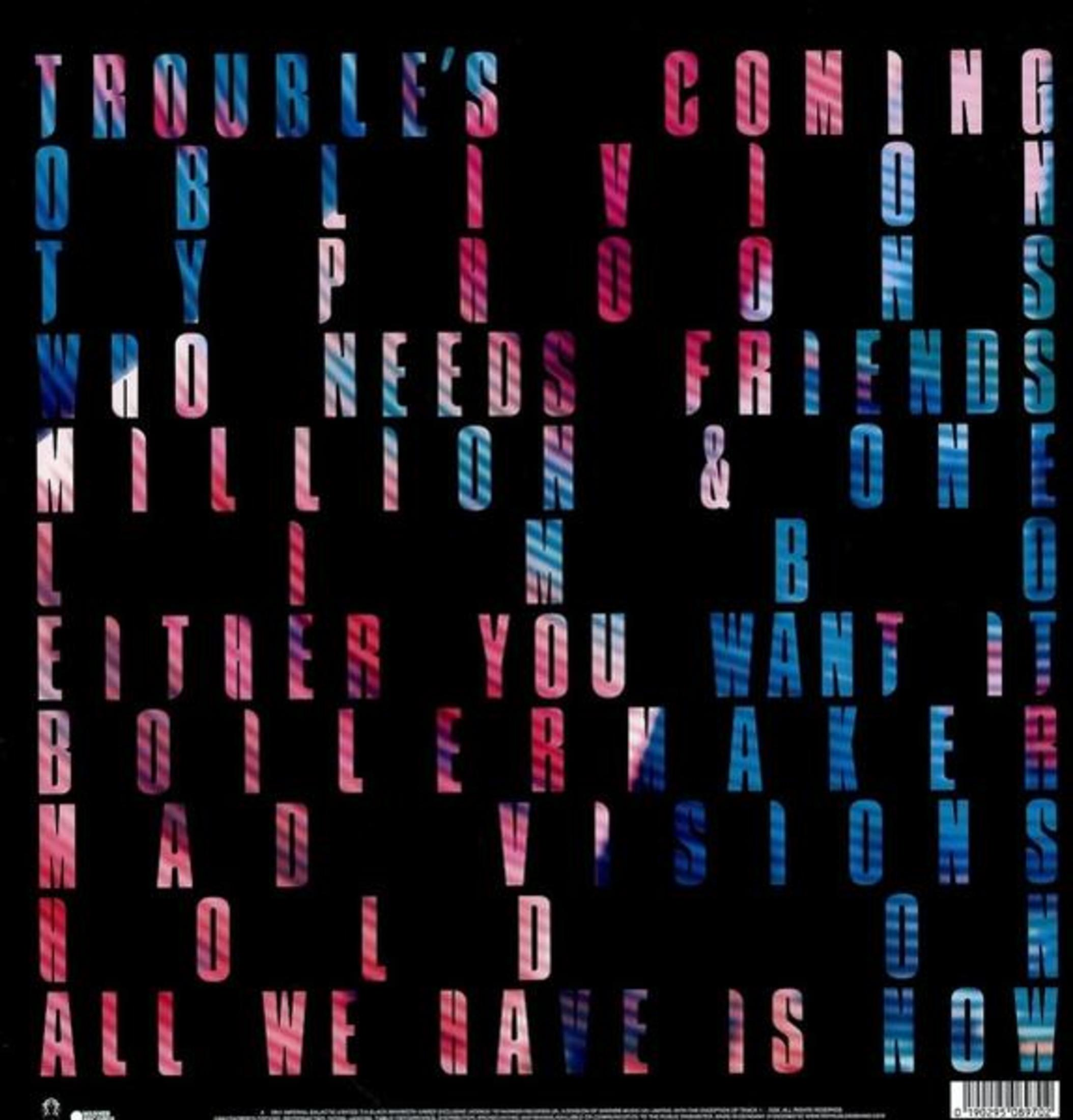 Pochette d'album, noir avec texte coloré : Trouble's Coming. Autre texte en bas.