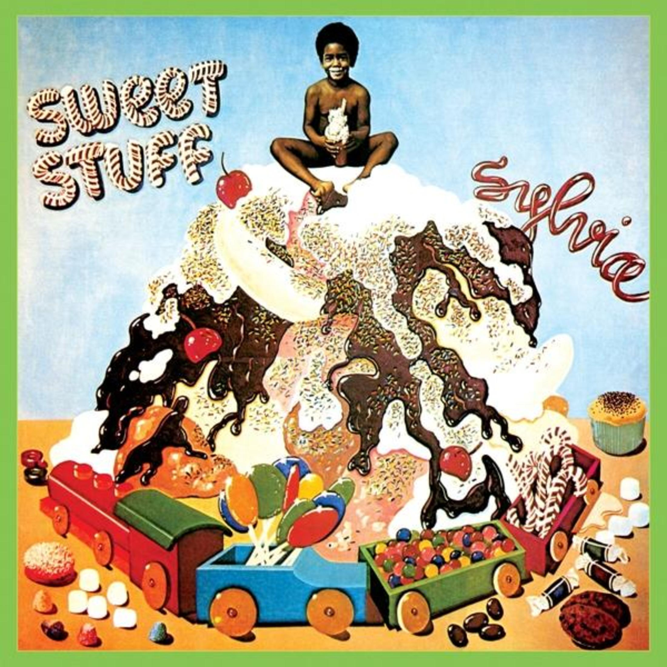 Pochette d'album avec un homme sur une montagne de bonbons. Texte : Sweet Stuff, Sylvia.