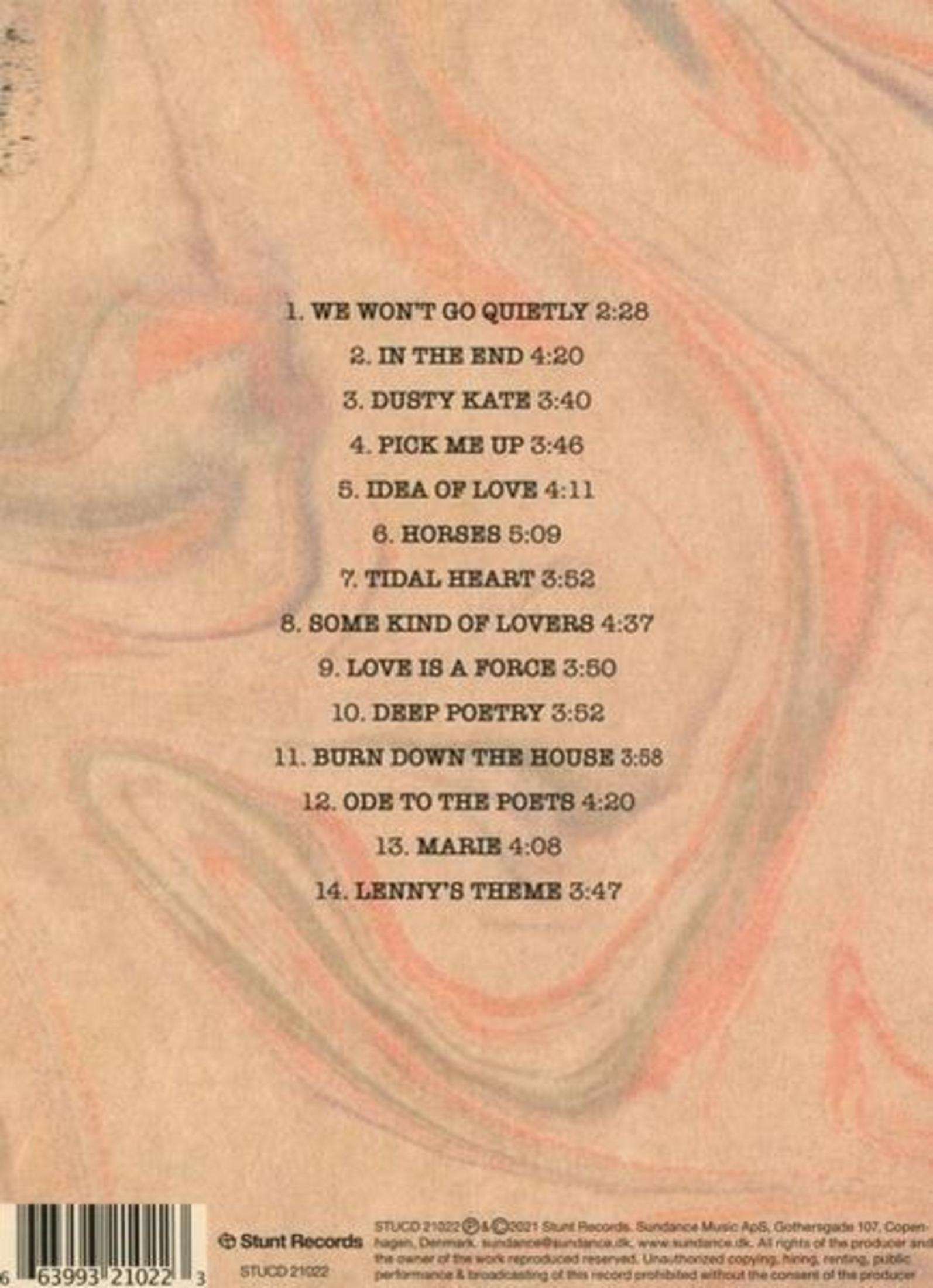 Albumhoes met tracklist: 14 nummers, waaronder 'We Won't Go Quietly'.