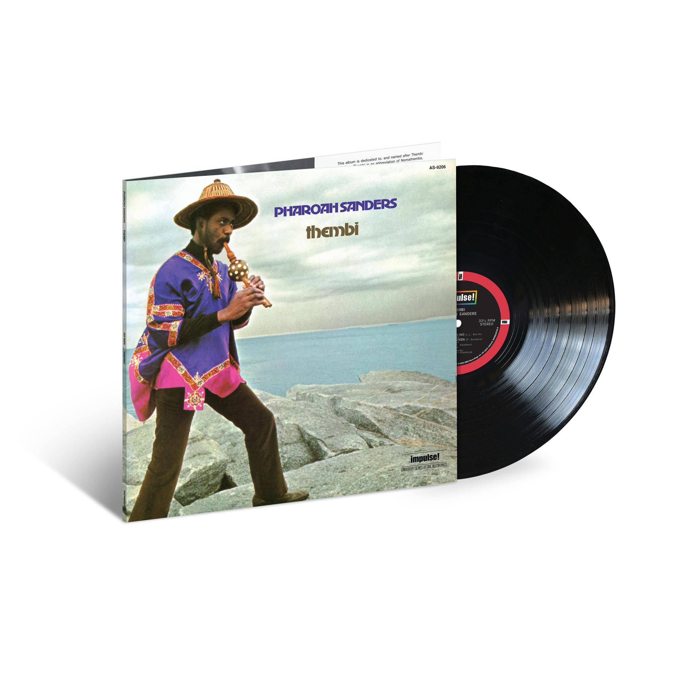 Copertina dell'album con un uomo che suona uno strumento a fiato. Il titolo è "Thembi" di Pharoah Sanders.