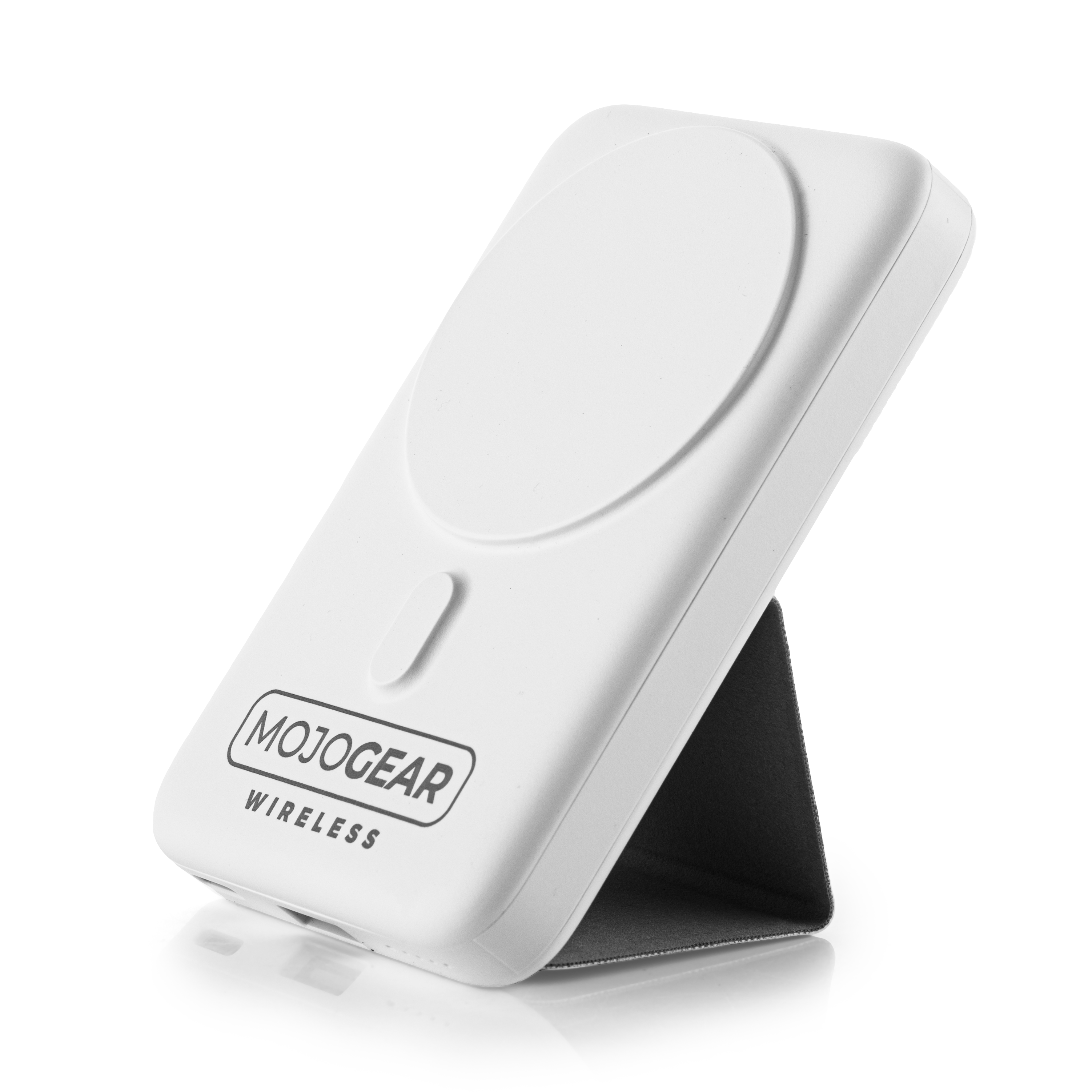 Witte draadloze oplader met een standaard. 'MOJOGEAR WIRELESS' staat op de oplader.