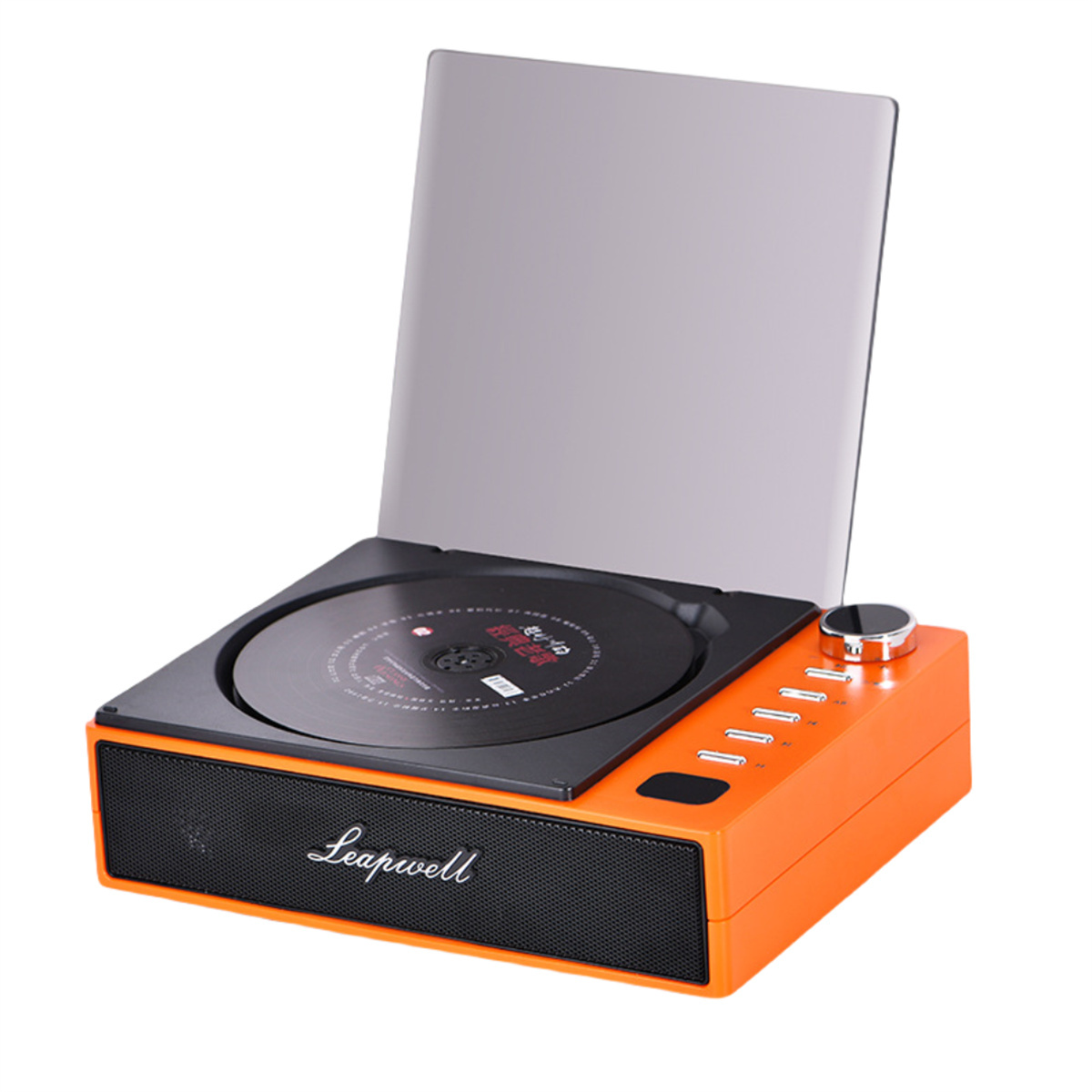 Orangener und schwarzer CD-Player mit offenem Deckel. Schwarzer Lautsprechergrill.