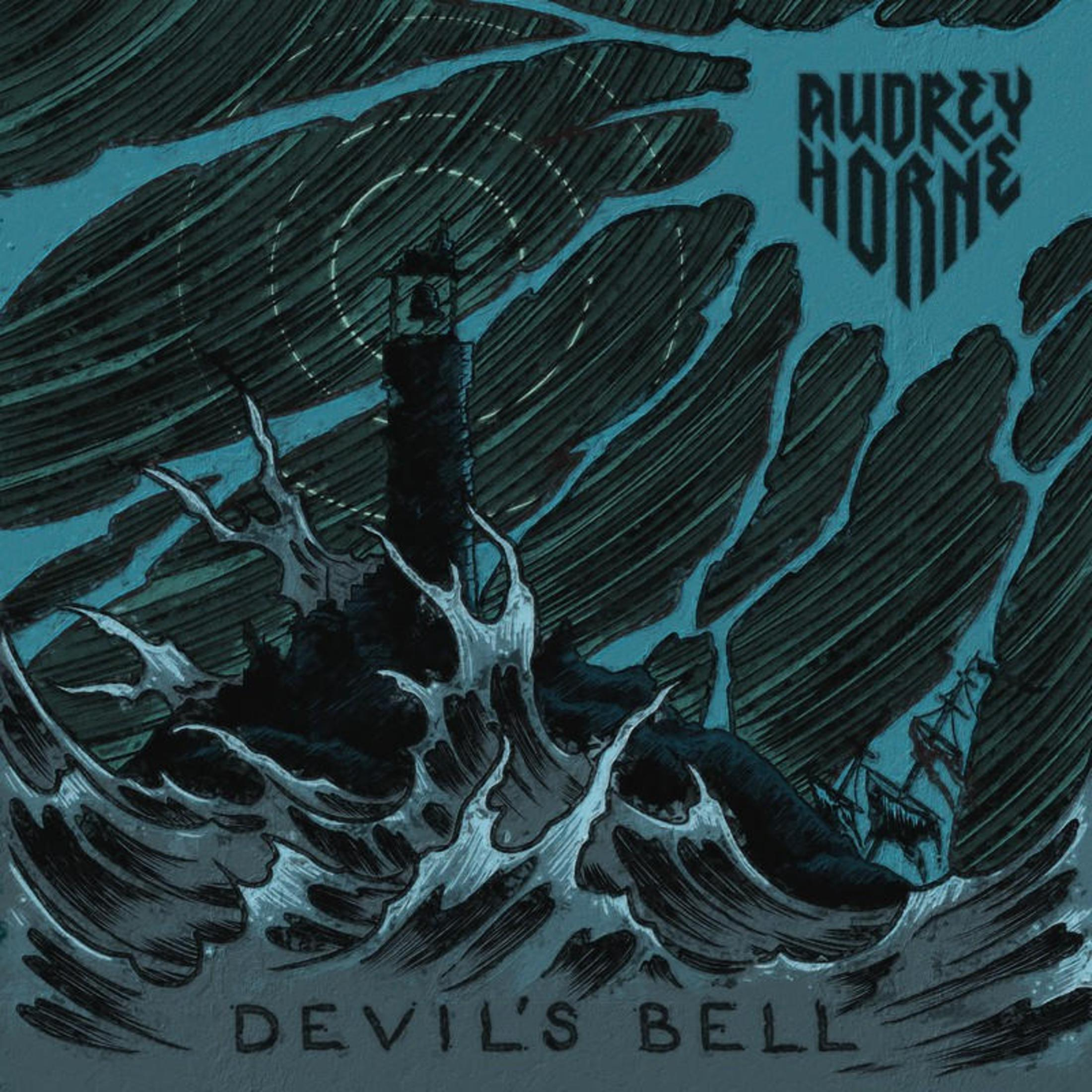 Copertina dell'album con un faro su un mare in tempesta; nome della band Audrey Horne.
