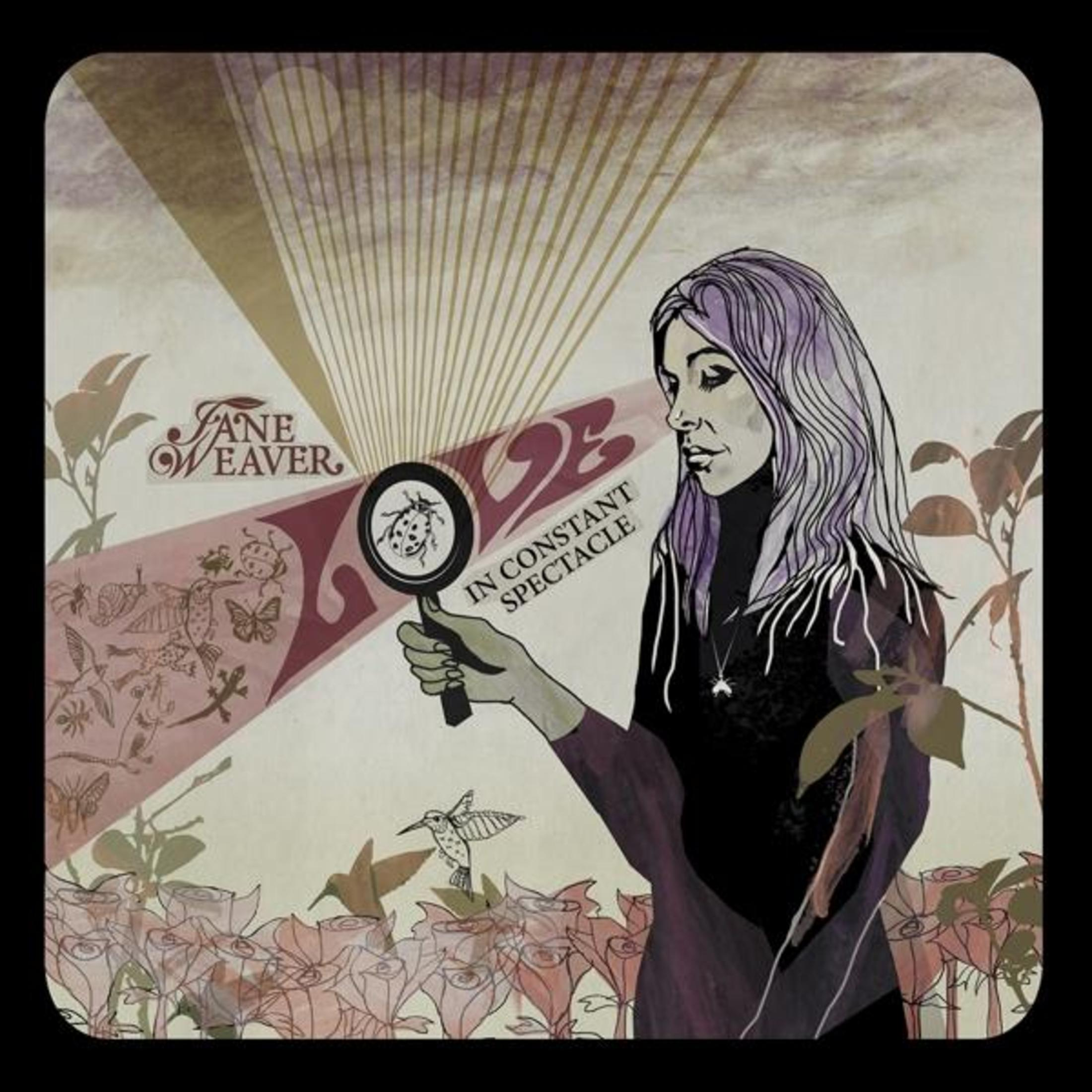 Copertina dell'album: Donna con lente d'ingrandimento su insetti, sfondo floreale.