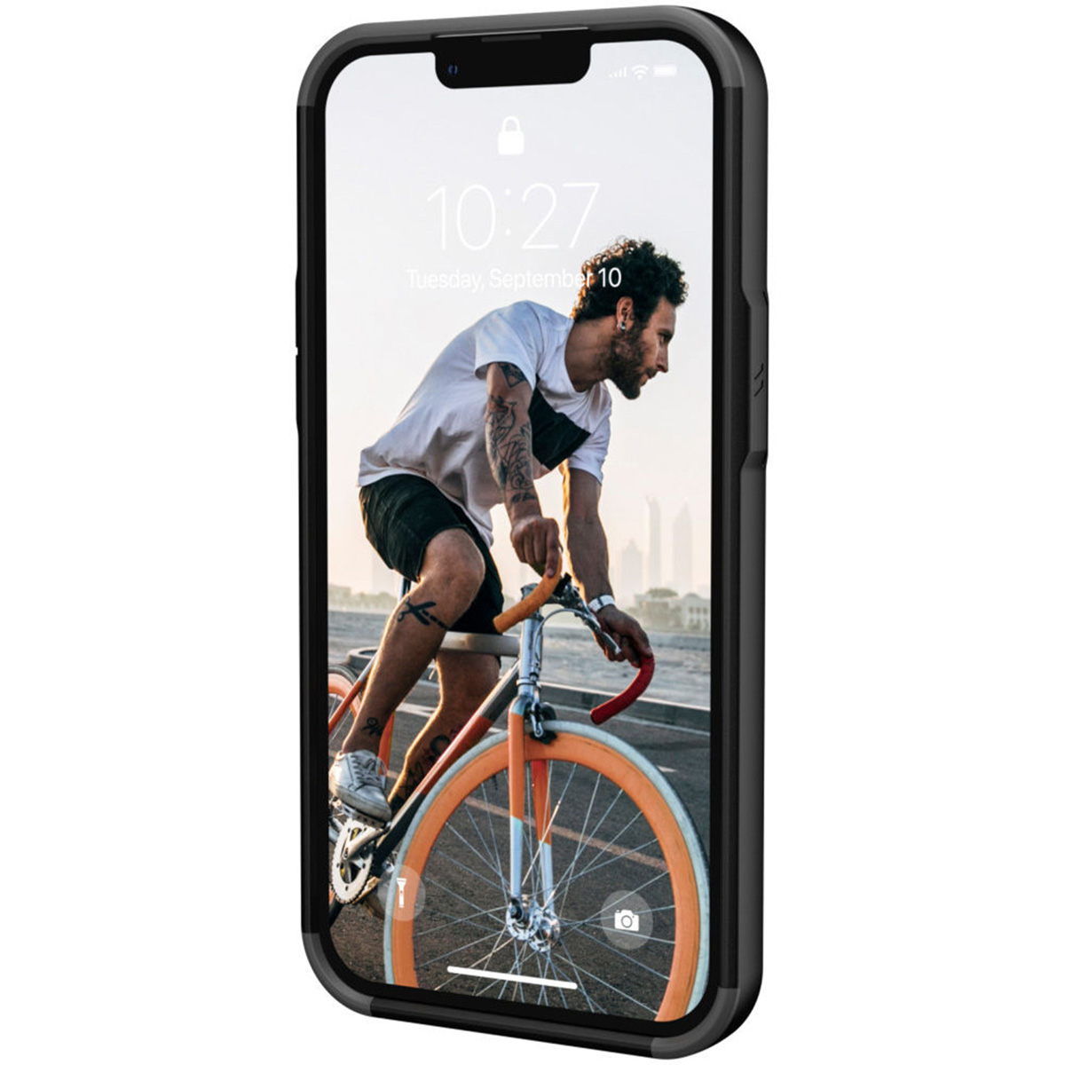 Telefon in einer Hülle, die einen Radfahrer auf dem Bildschirm zeigt. Die Hülle ist schwarz.
