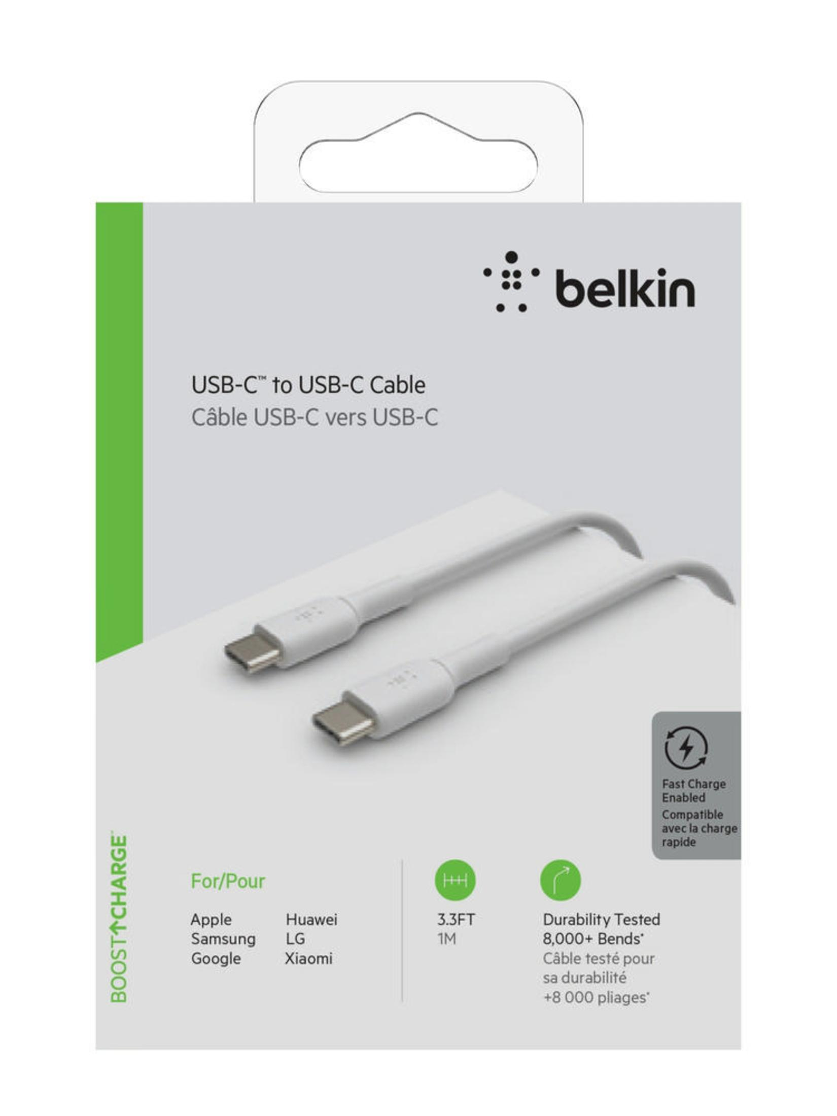 Weißes USB-C-zu-USB-C-Kabel auf einer weißen und grauen Verpackung mit Belkin-Logo.