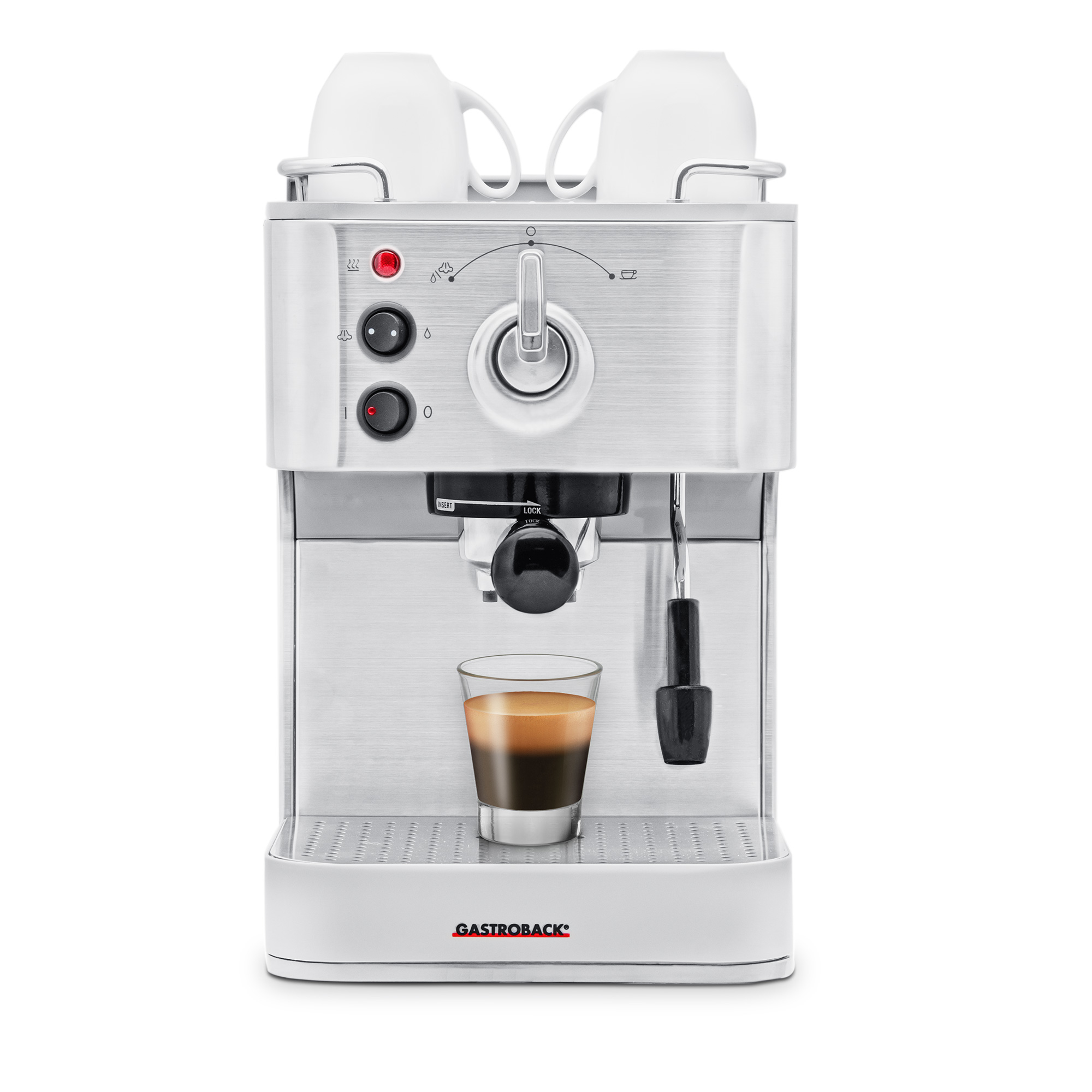 Weiße Espressomaschine mit zwei Tassen und einem Glas Espresso.