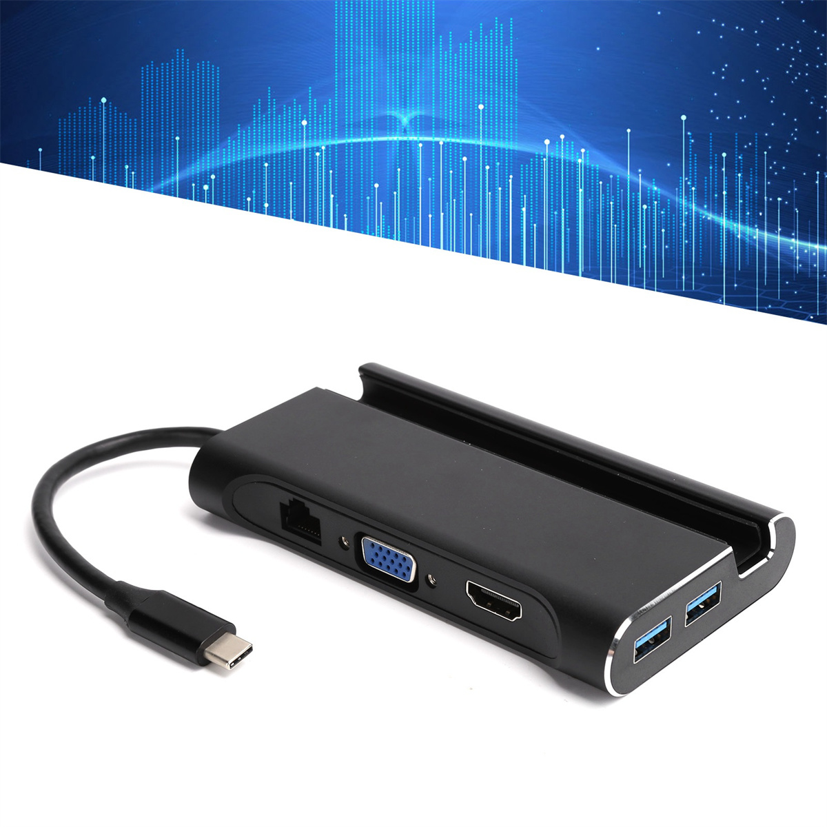 Schwarzer USB-C-Hub mit mehreren Anschlüssen, blauer Hintergrund.