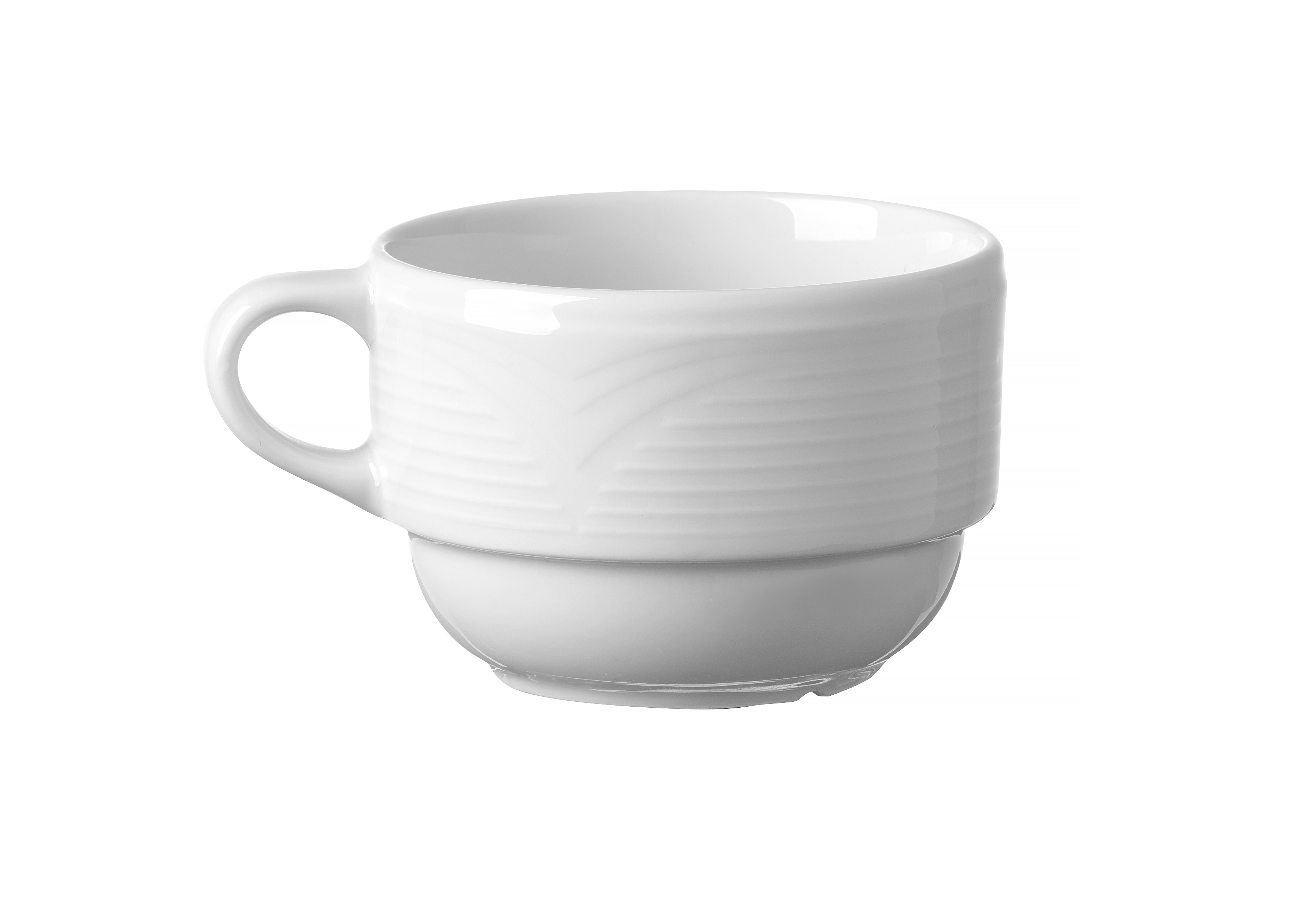 Una tazza bianca con manico su sfondo bianco.