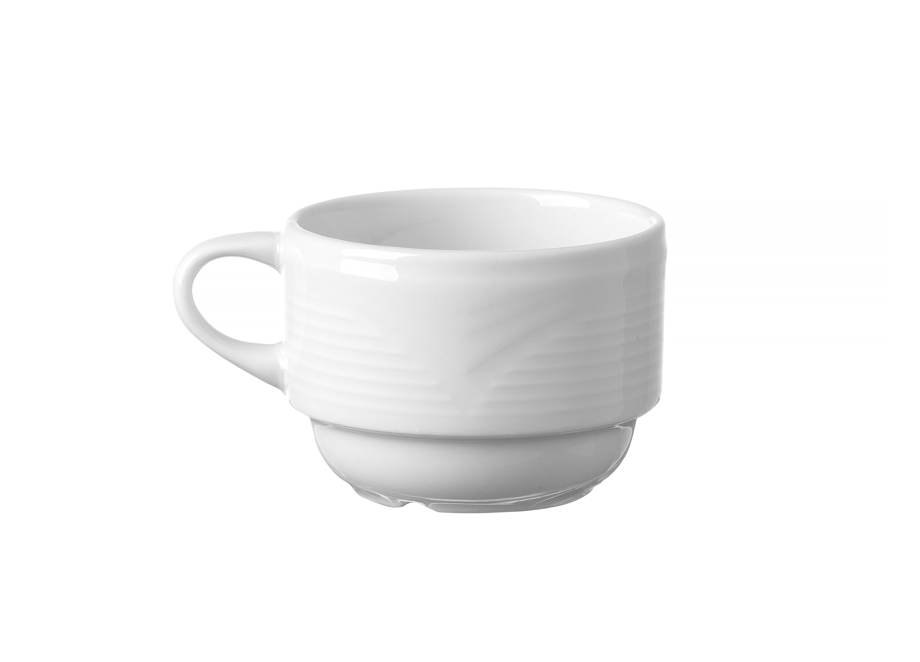 Una tazza bianca con manico su sfondo bianco.