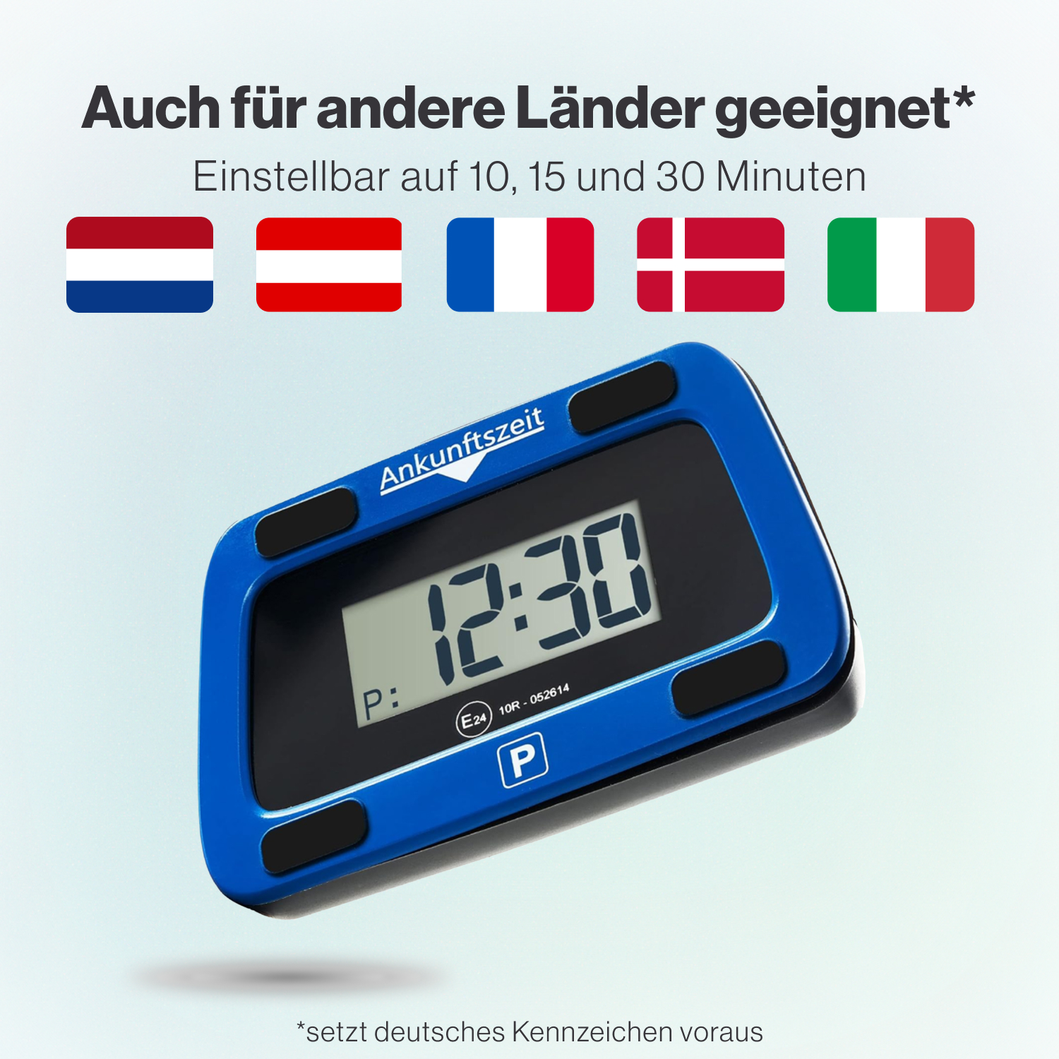 Blauer Parkuhr mit Digitalanzeige. Flaggen von Niederlande, Österreich, Frankreich, Italien und Dänemark.