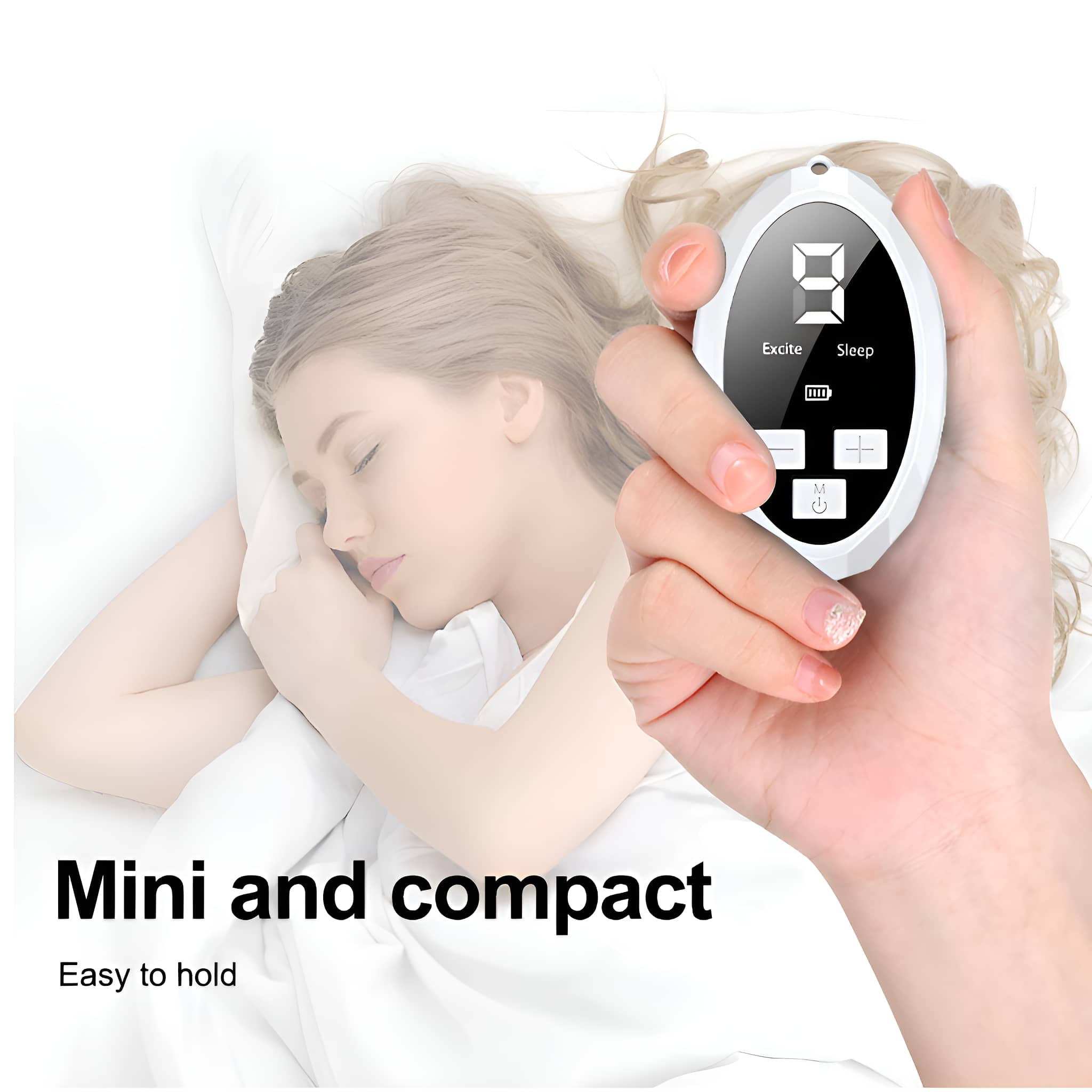 Eine Frau liegt im Bett, ein weißes Gerät mit einem Bildschirm in ihrer Hand.