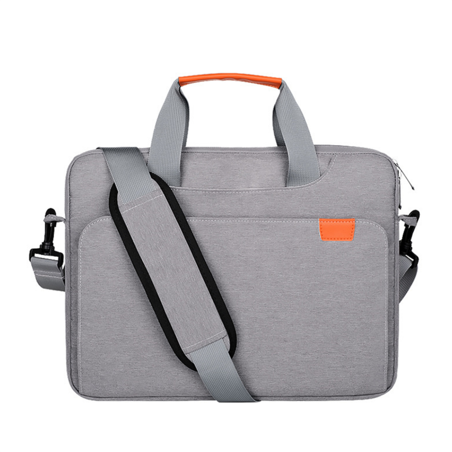 Graue Laptoptasche mit orangefarbenem Griff und Riemen, schwarzen Schnallen und einem kleinen orangefarbenen Aufnäher.