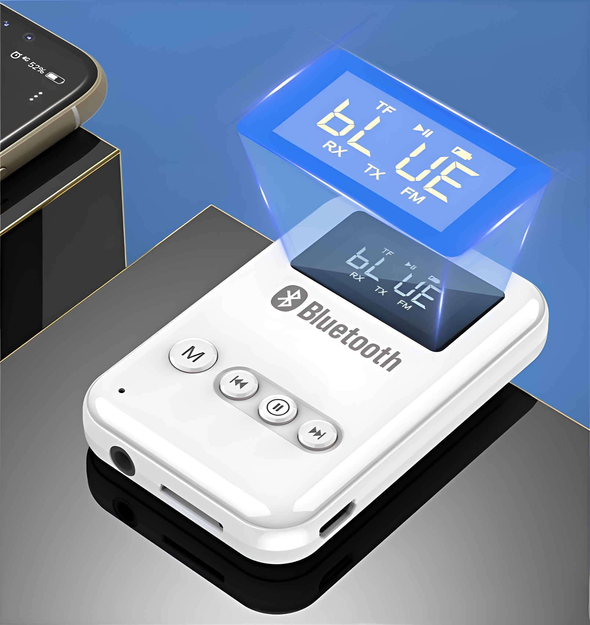 Weißer Bluetooth-Empfänger mit Display und Knöpfen. Blauer Hintergrund und Telefon.